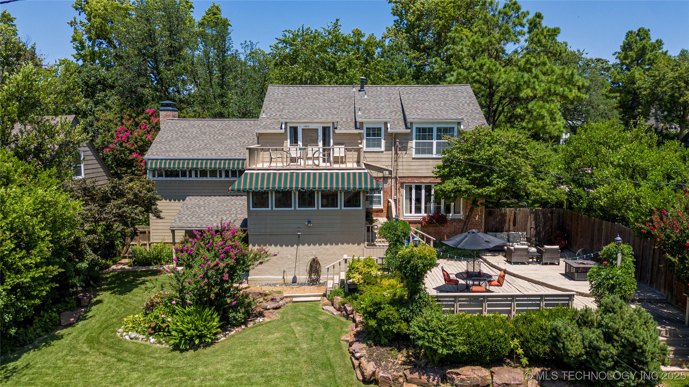 1218 E 30th Place Property Photo 7