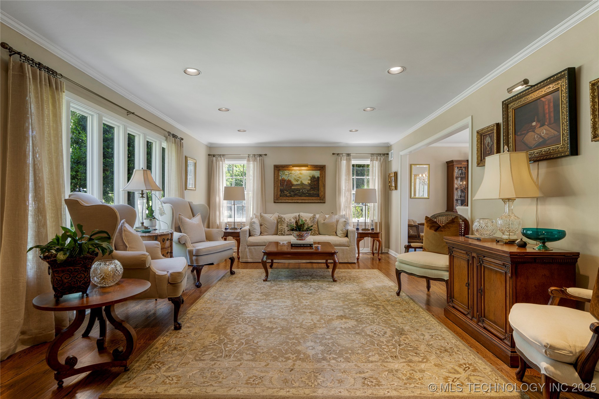 1218 E 30th Place Property Photo 9