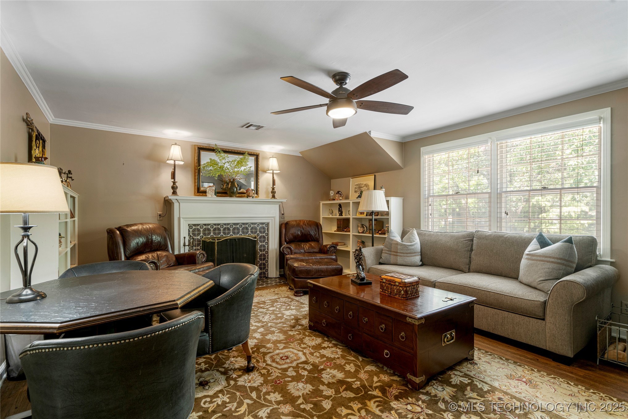 1218 E 30th Place Property Photo 19