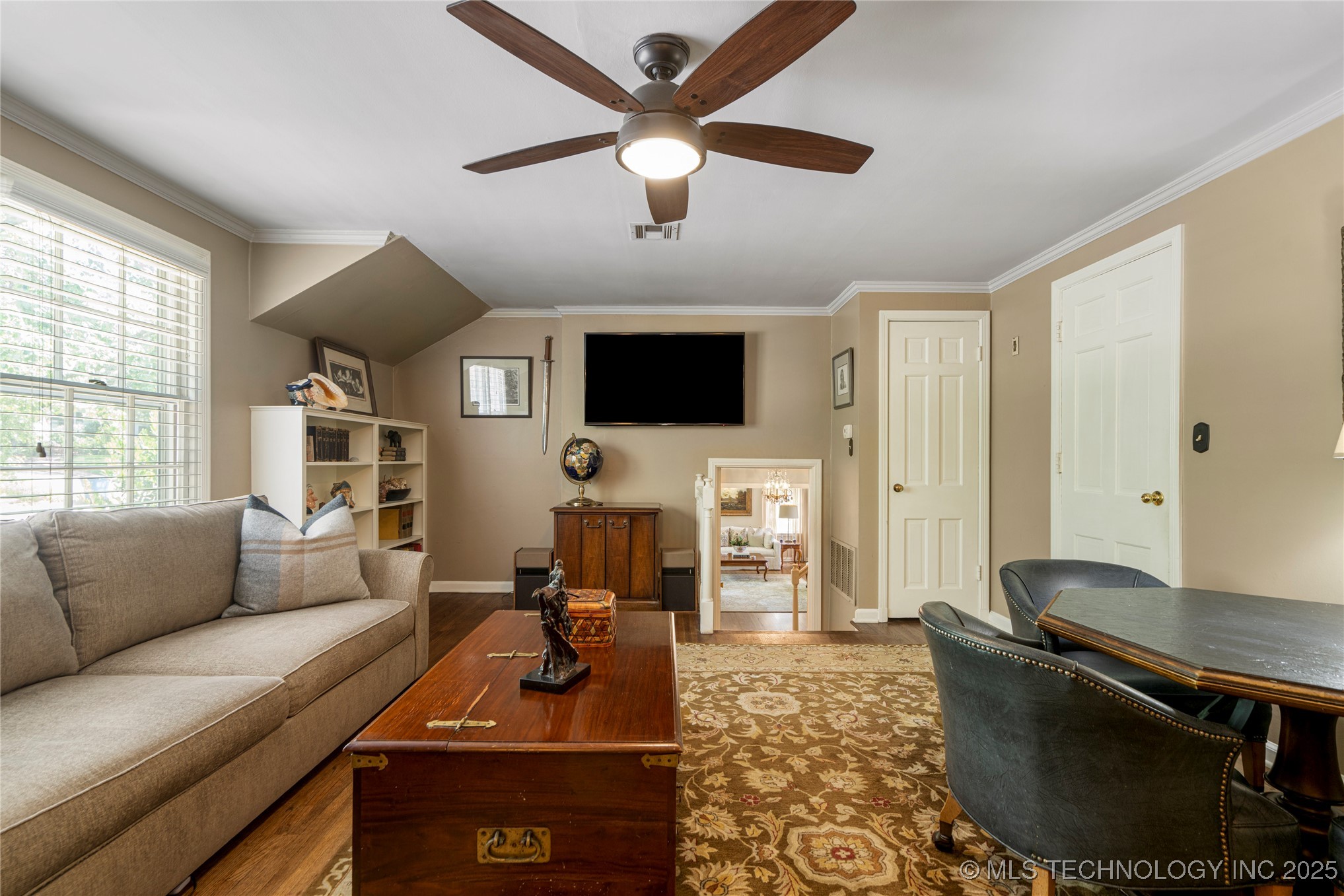 1218 E 30th Place Property Photo 20