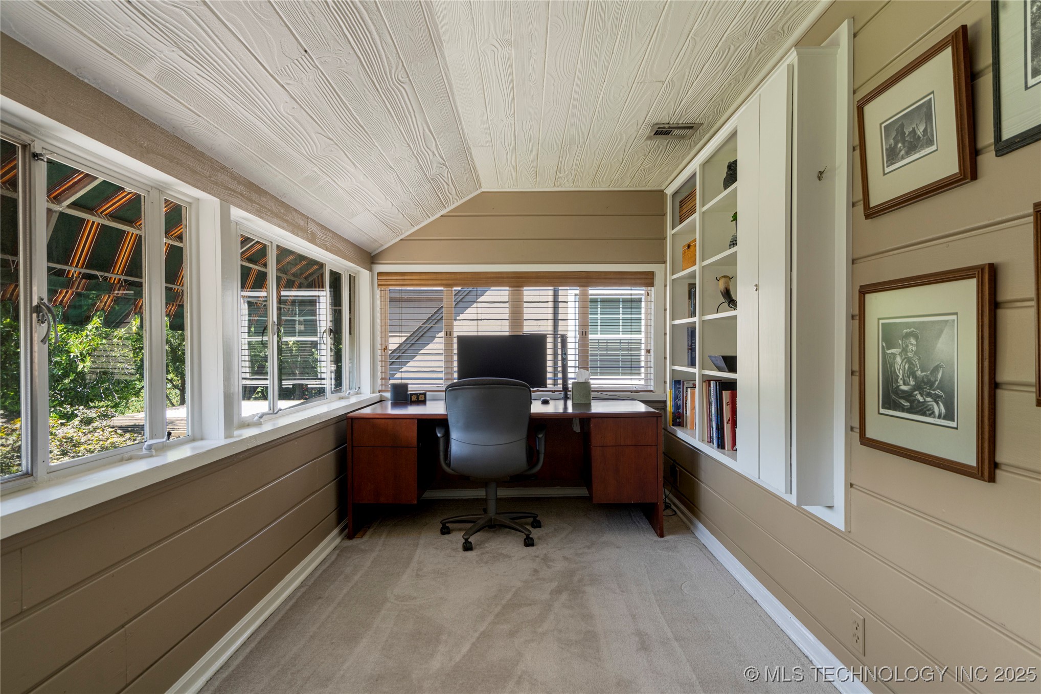 1218 E 30th Place Property Photo 23