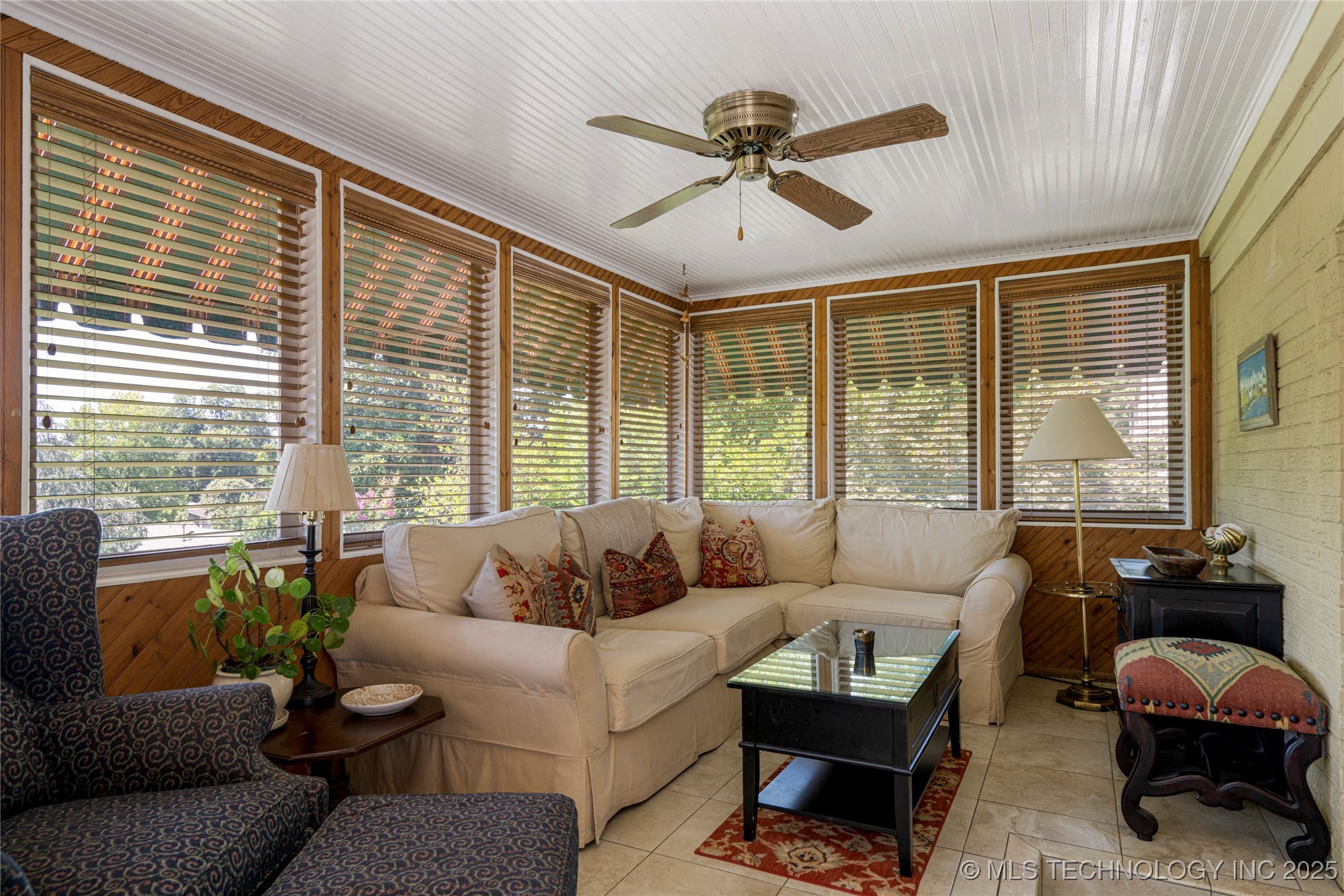 1218 E 30th Place Property Photo 31