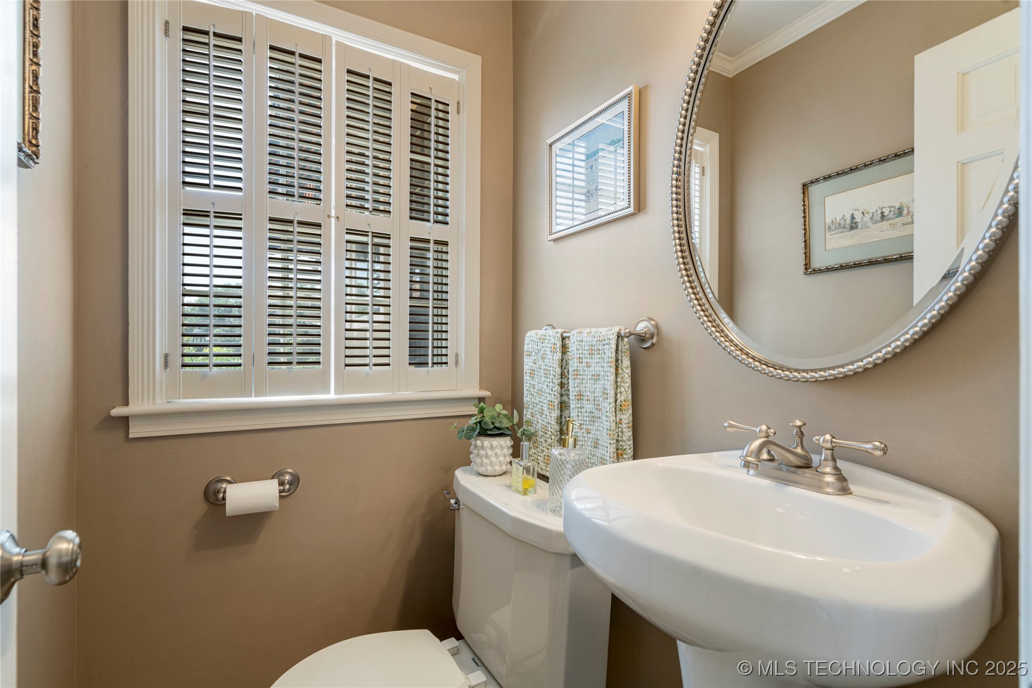 1218 E 30th Place Property Photo 33