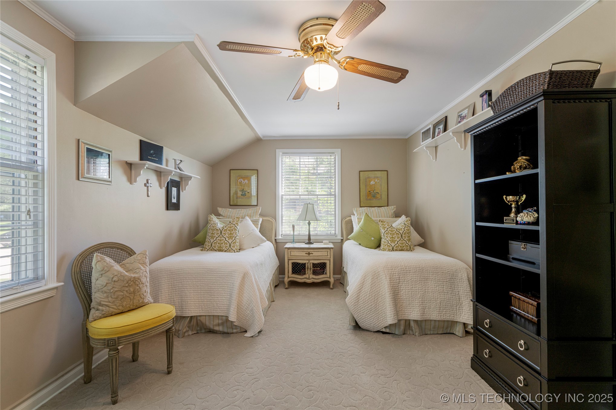 1218 E 30th Place Property Photo 34