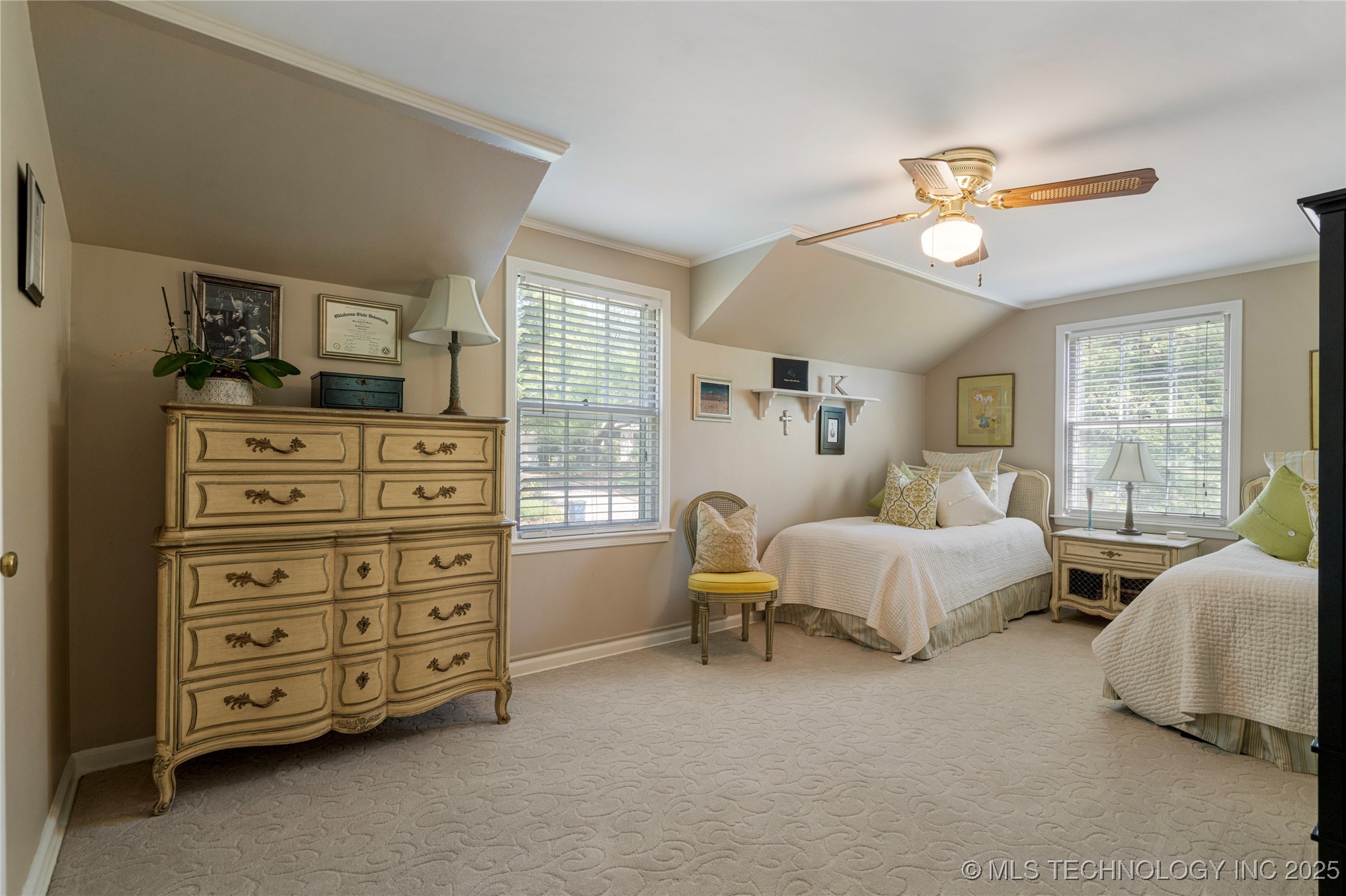 1218 E 30th Place Property Photo 35