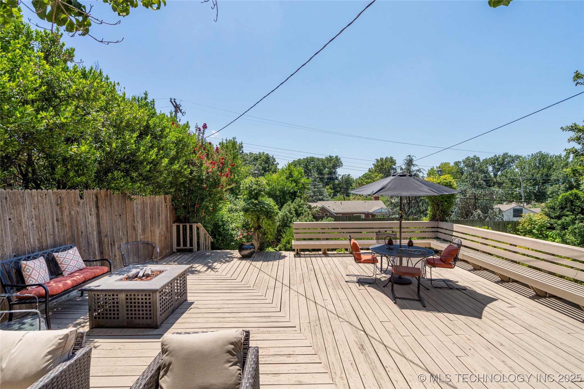 1218 E 30th Place Property Photo 50