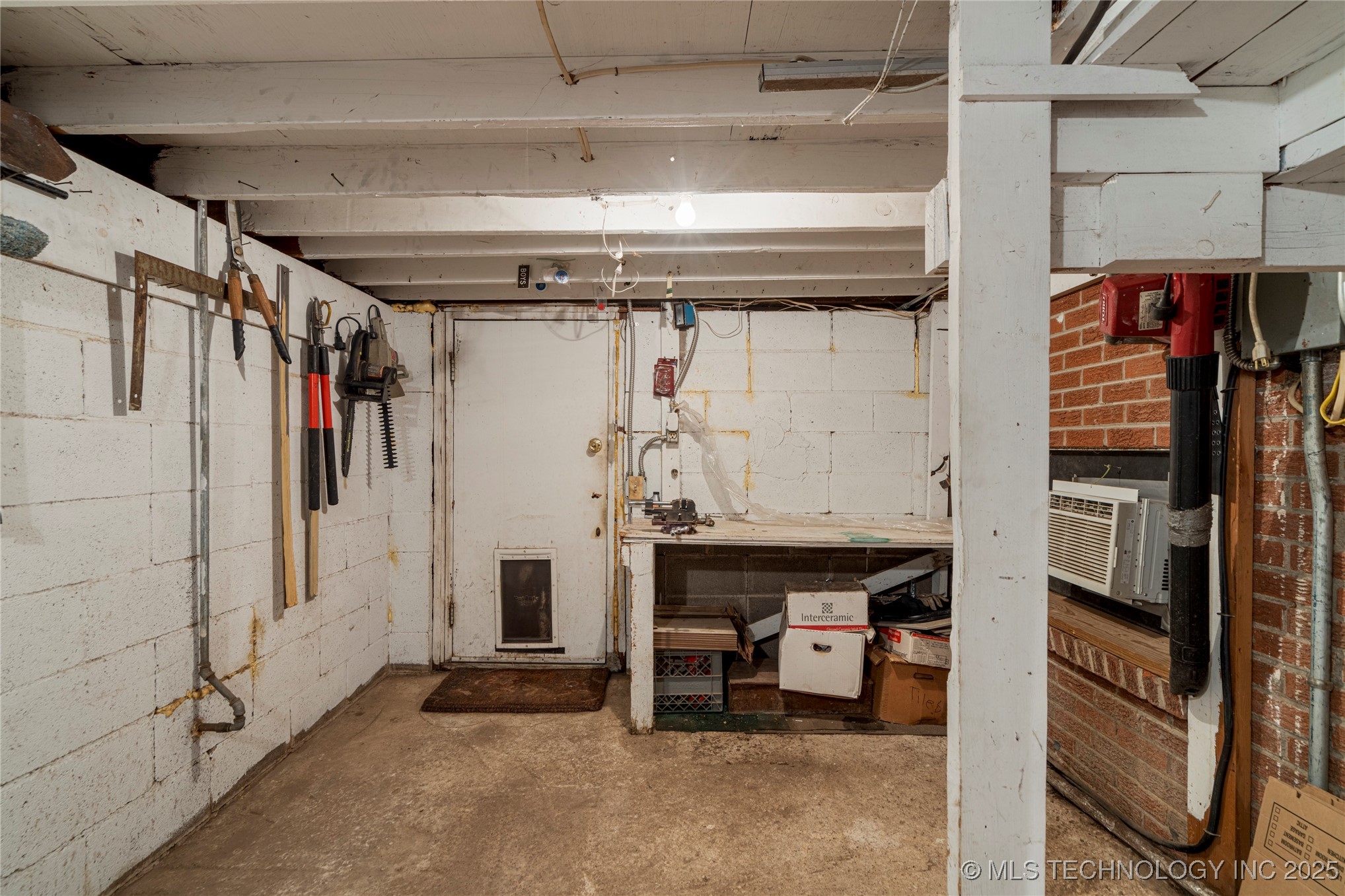 1218 E 30th Place Property Photo 55