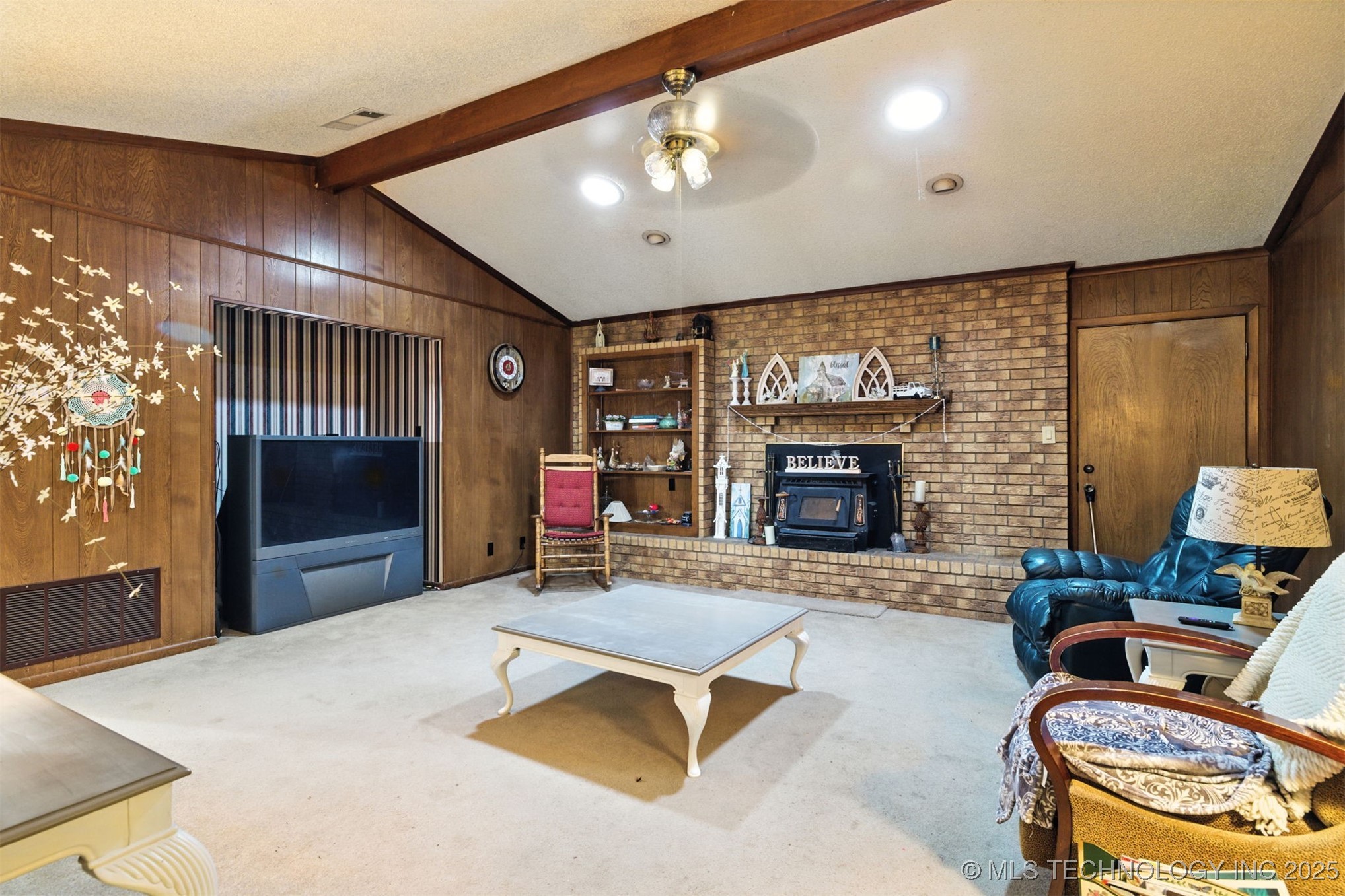 5616 Stonecreek Property Photo 4