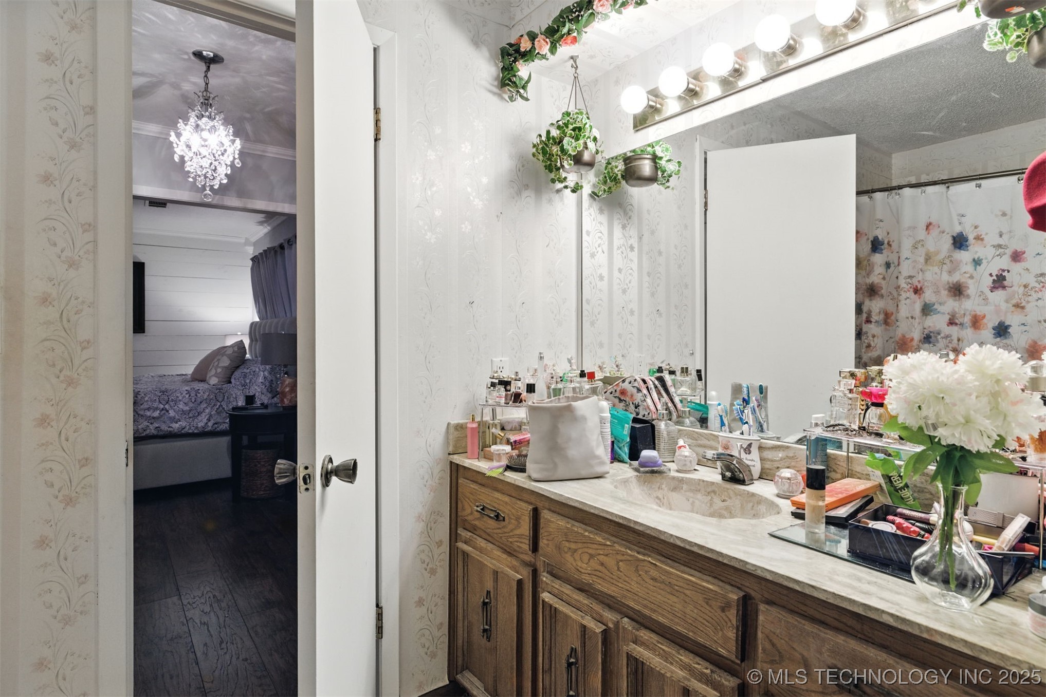 5616 Stonecreek Property Photo 13