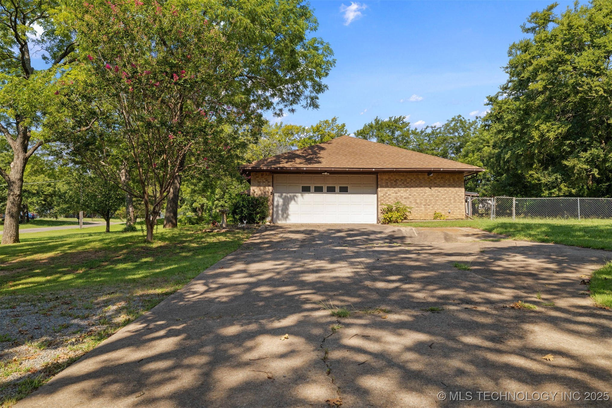 5616 Stonecreek Property Photo 16