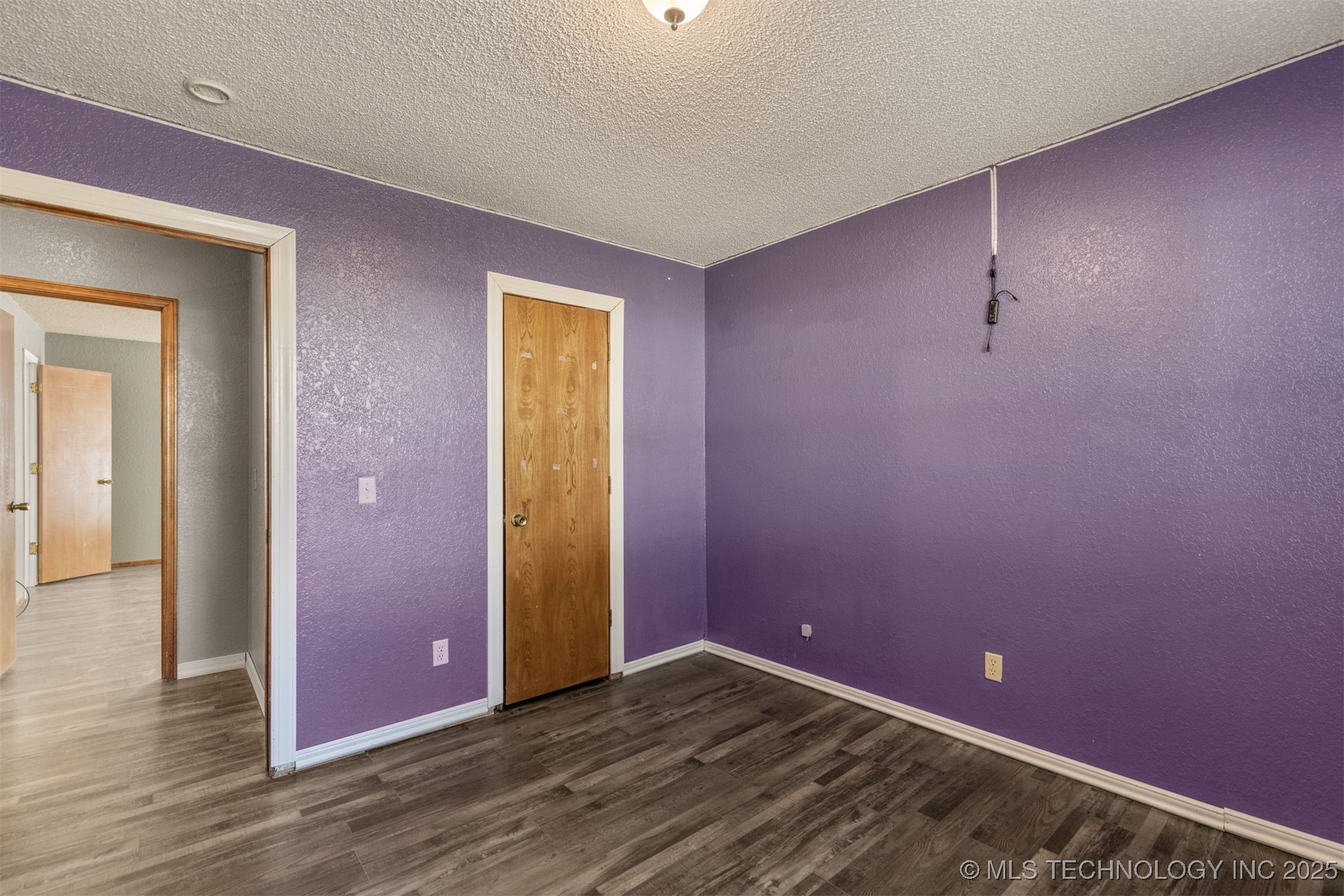 405 Mockingbird Lane Property Photo 33