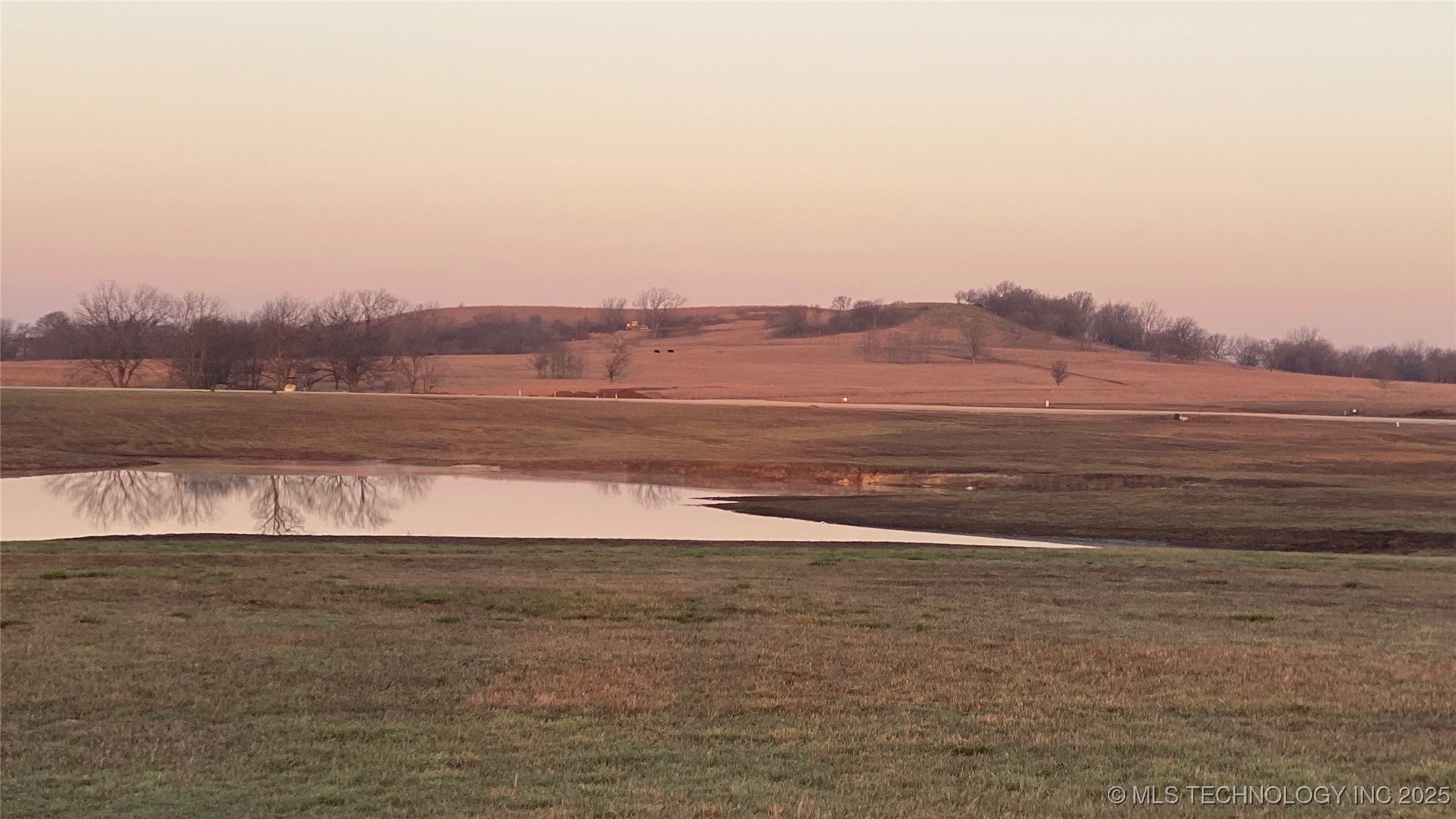 4 N 3996 Drive Property Photo 11