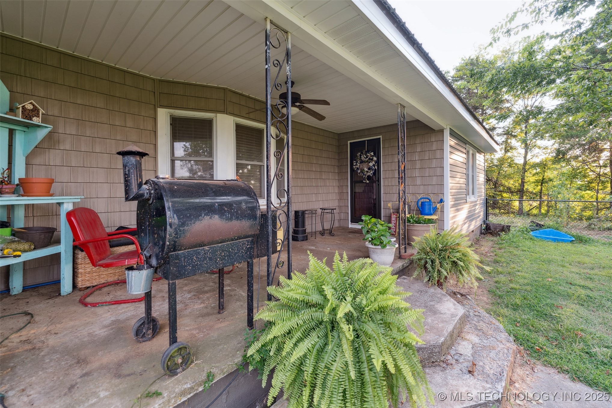 6847 W 390 Road Property Photo 3