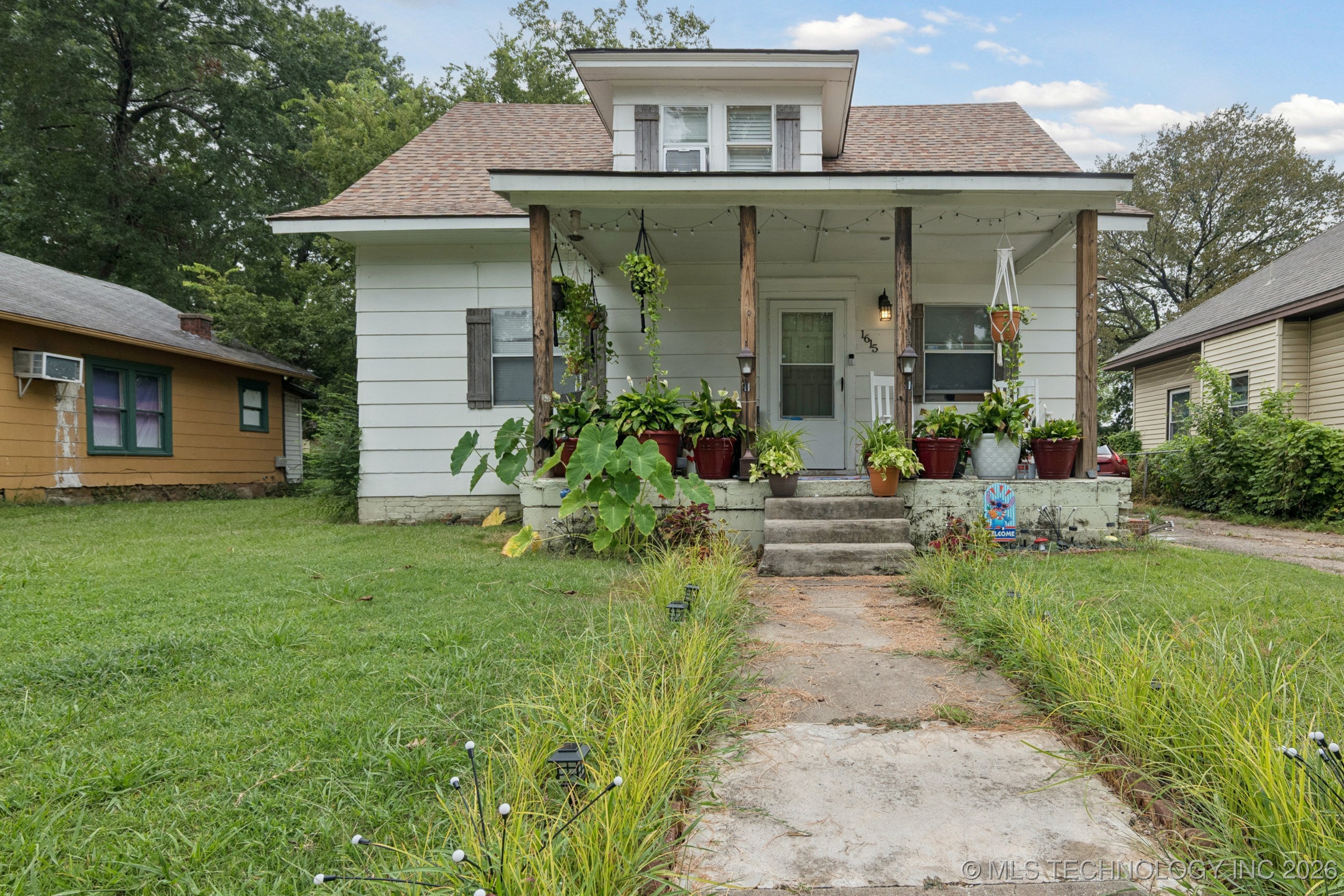 1615 Baltimore Avenue Property Photo 1