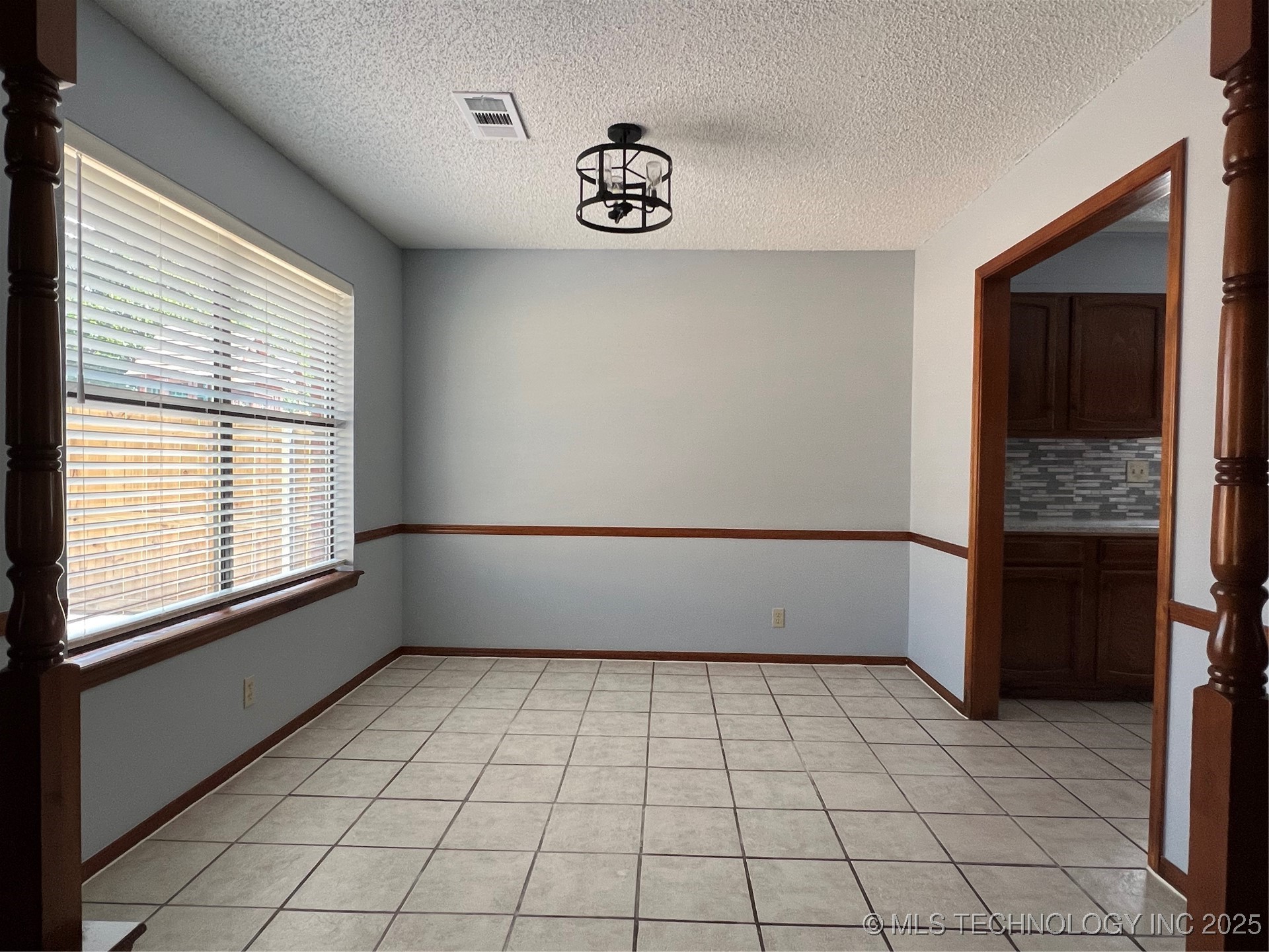 8519 E 64th Street Property Photo 5