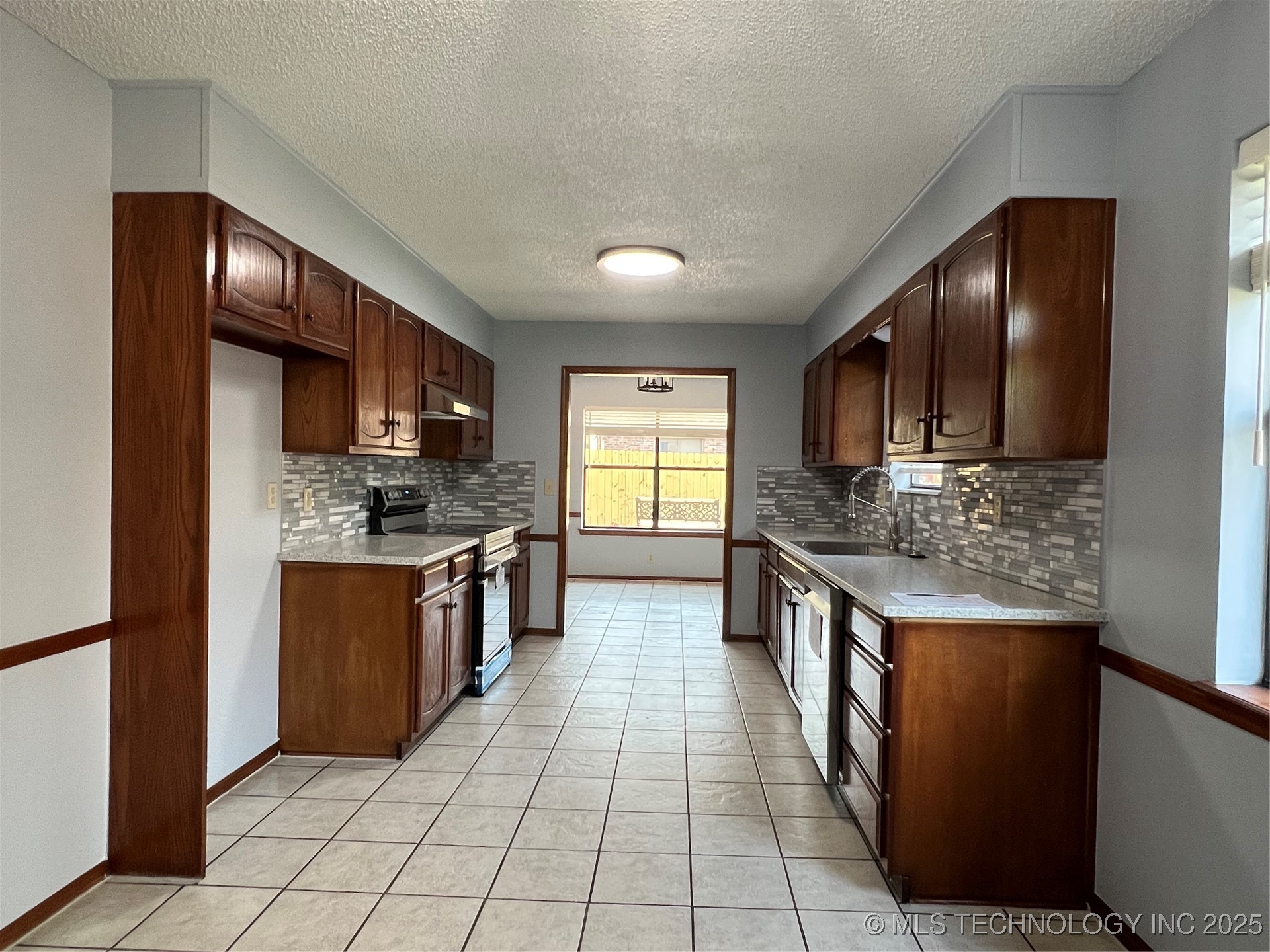 8519 E 64th Street Property Photo 7