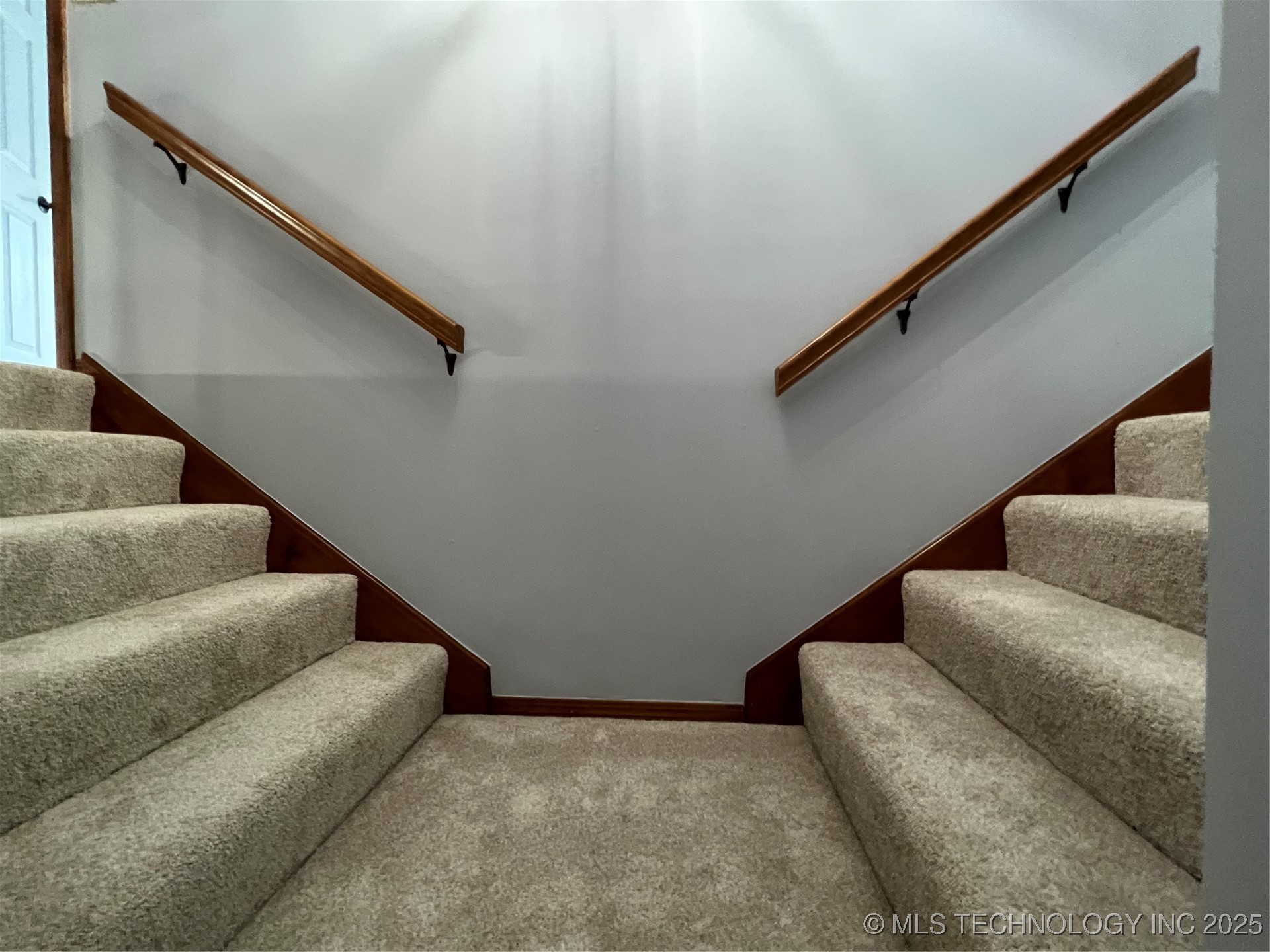 8519 E 64th Street Property Photo 14