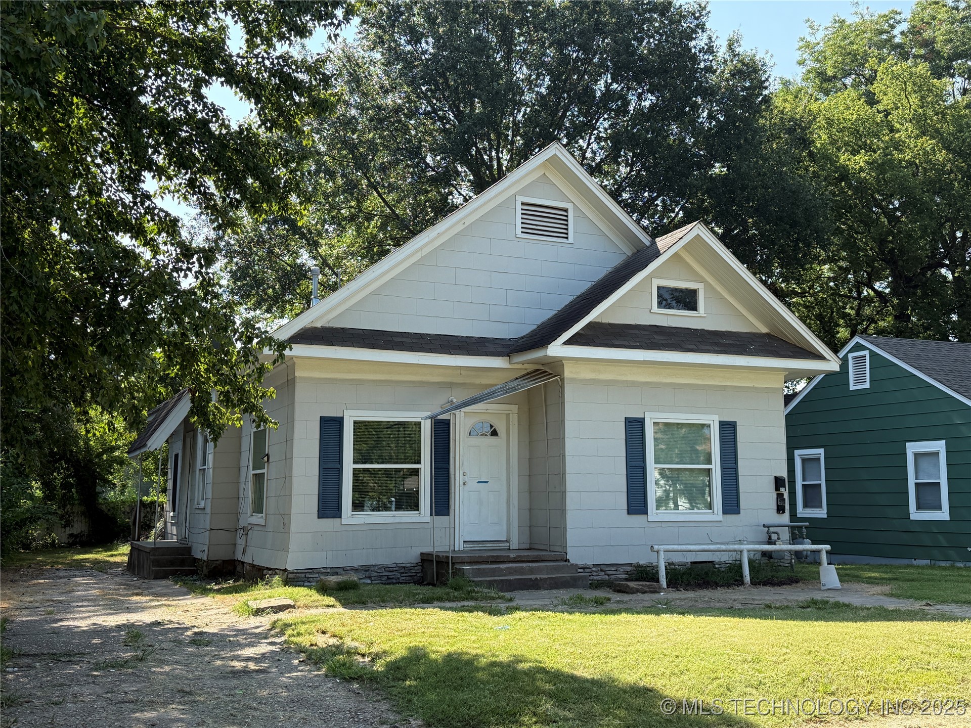 810 N K Street Property Photo 1