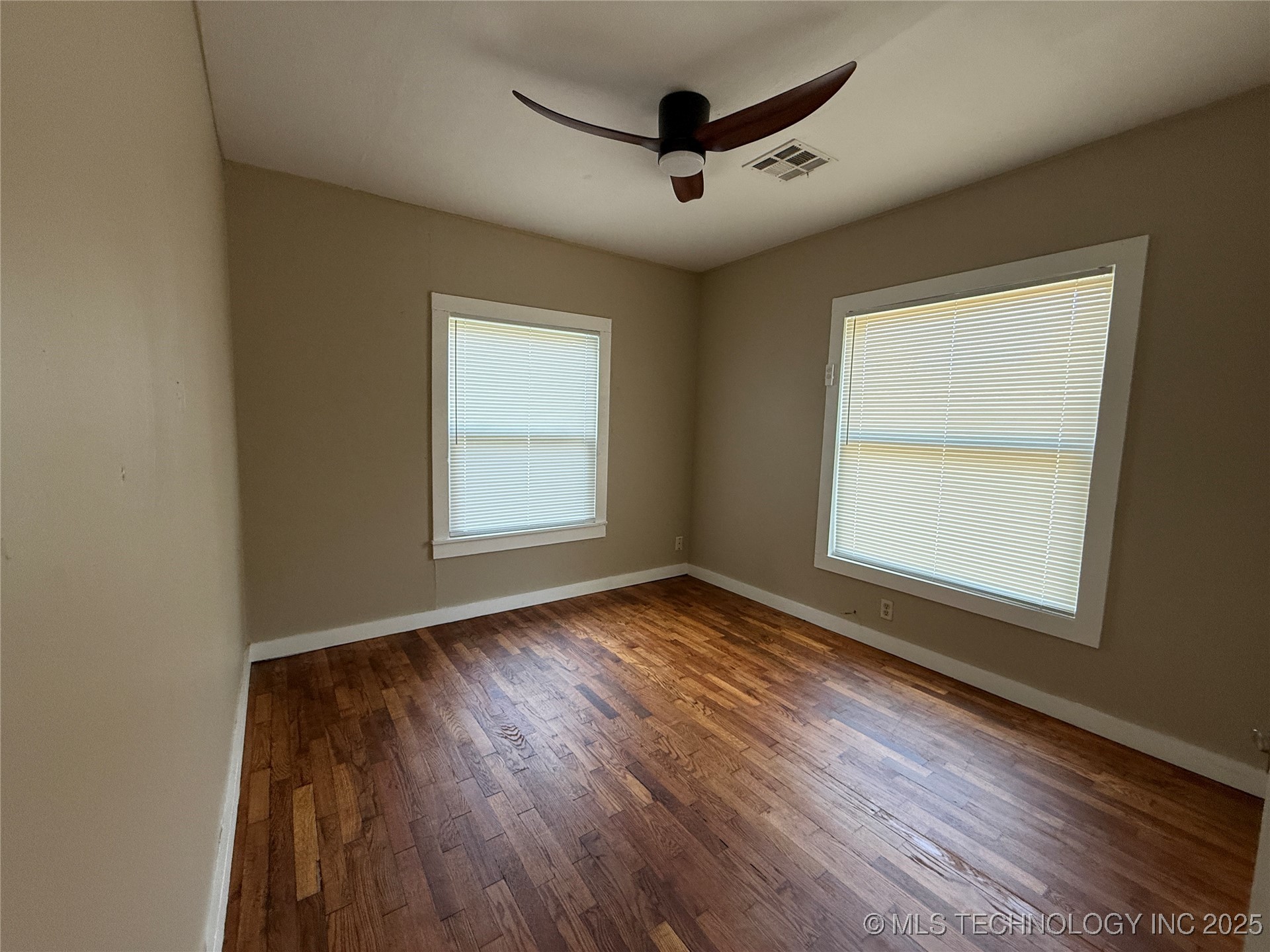 810 N K Street Property Photo 4