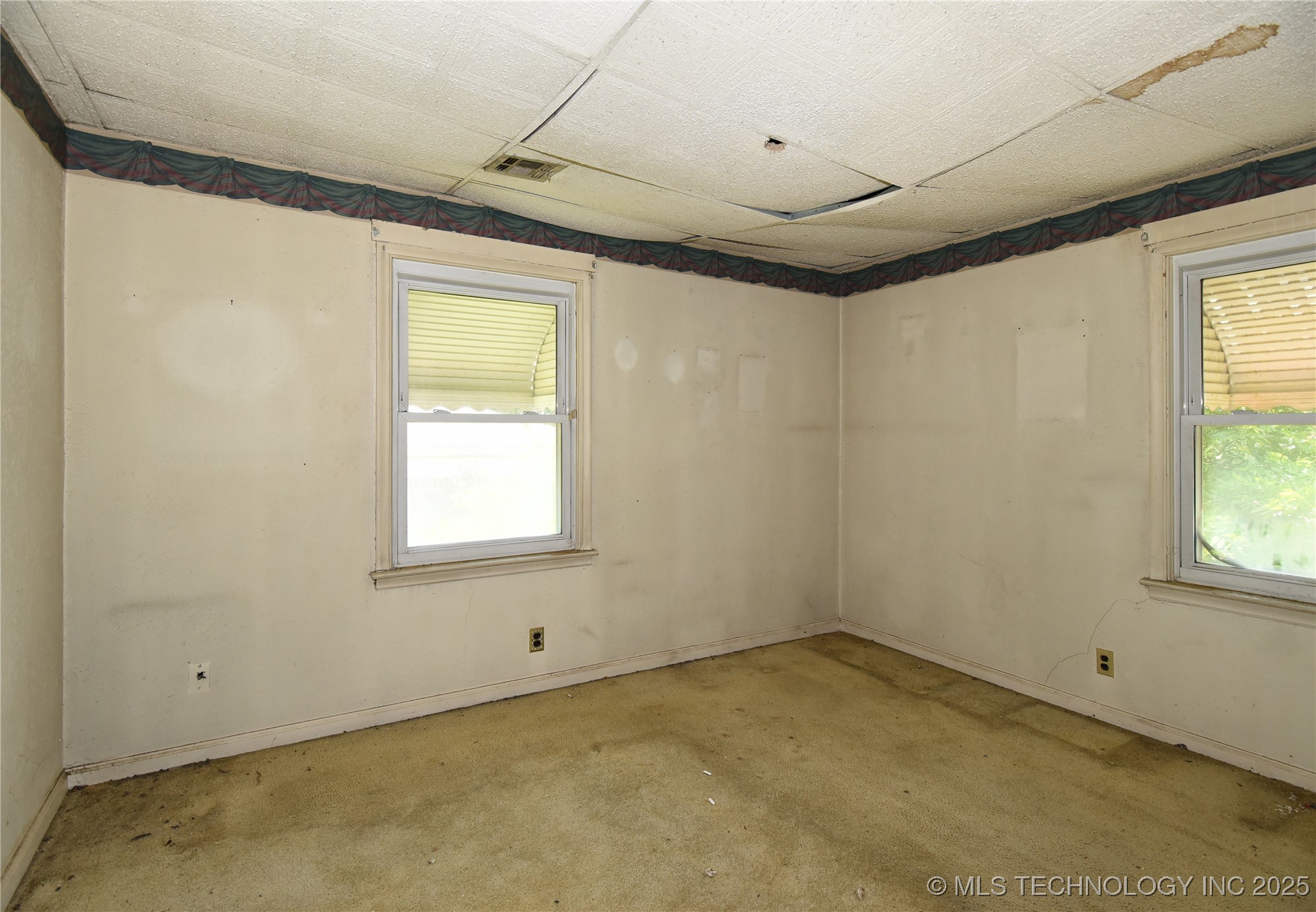 5904 E 7th Street Property Photo 14