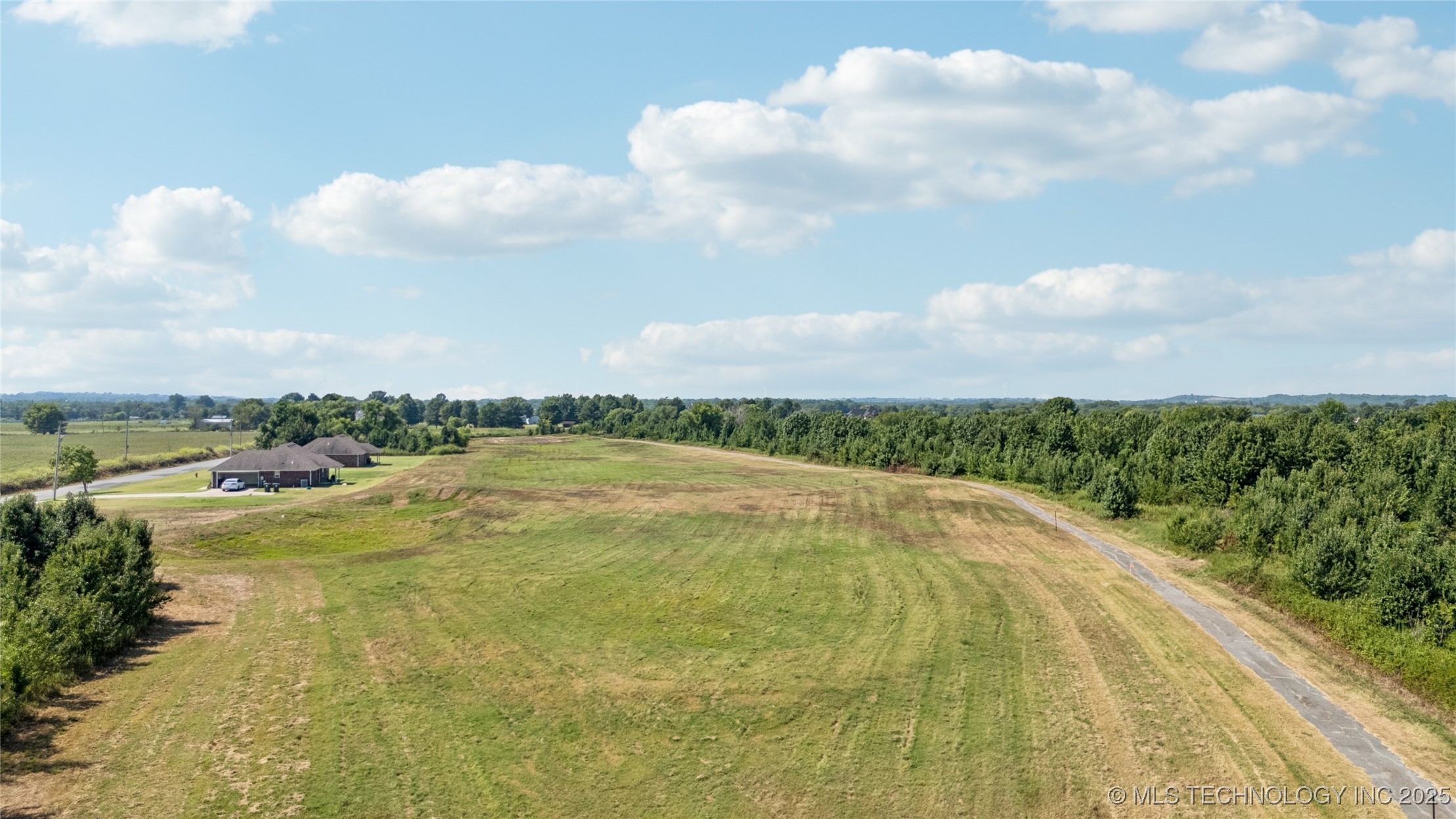 Gulick Street Property Photo 5