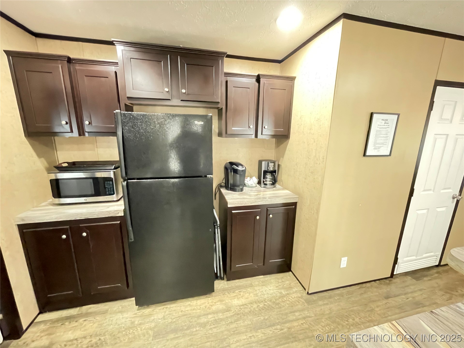 114838 S 4298 Property Photo 15