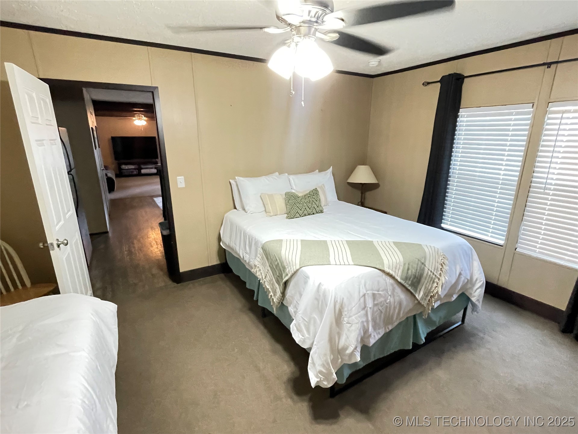 114838 S 4298 Property Photo 20