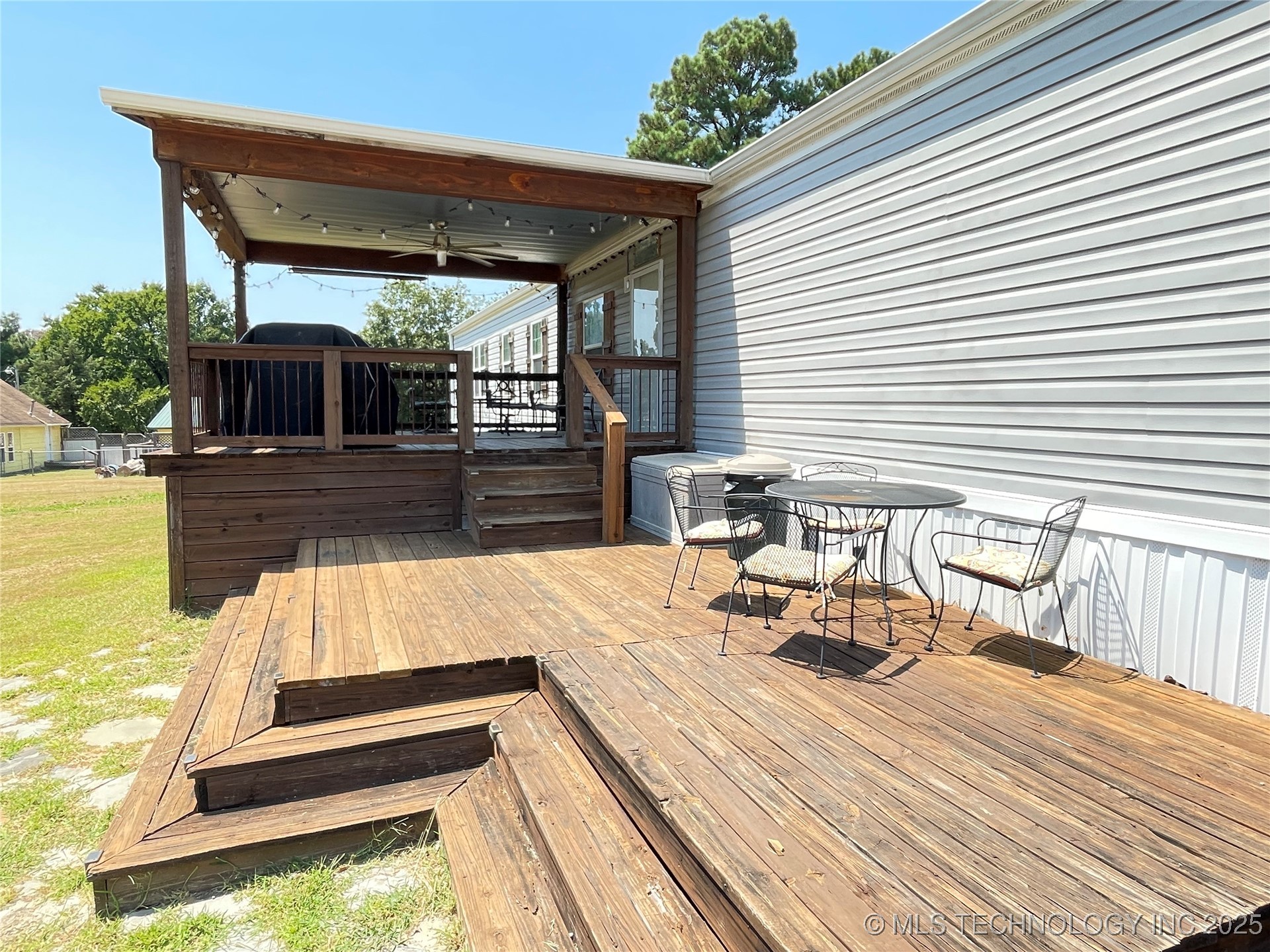 114838 S 4298 Property Photo 31