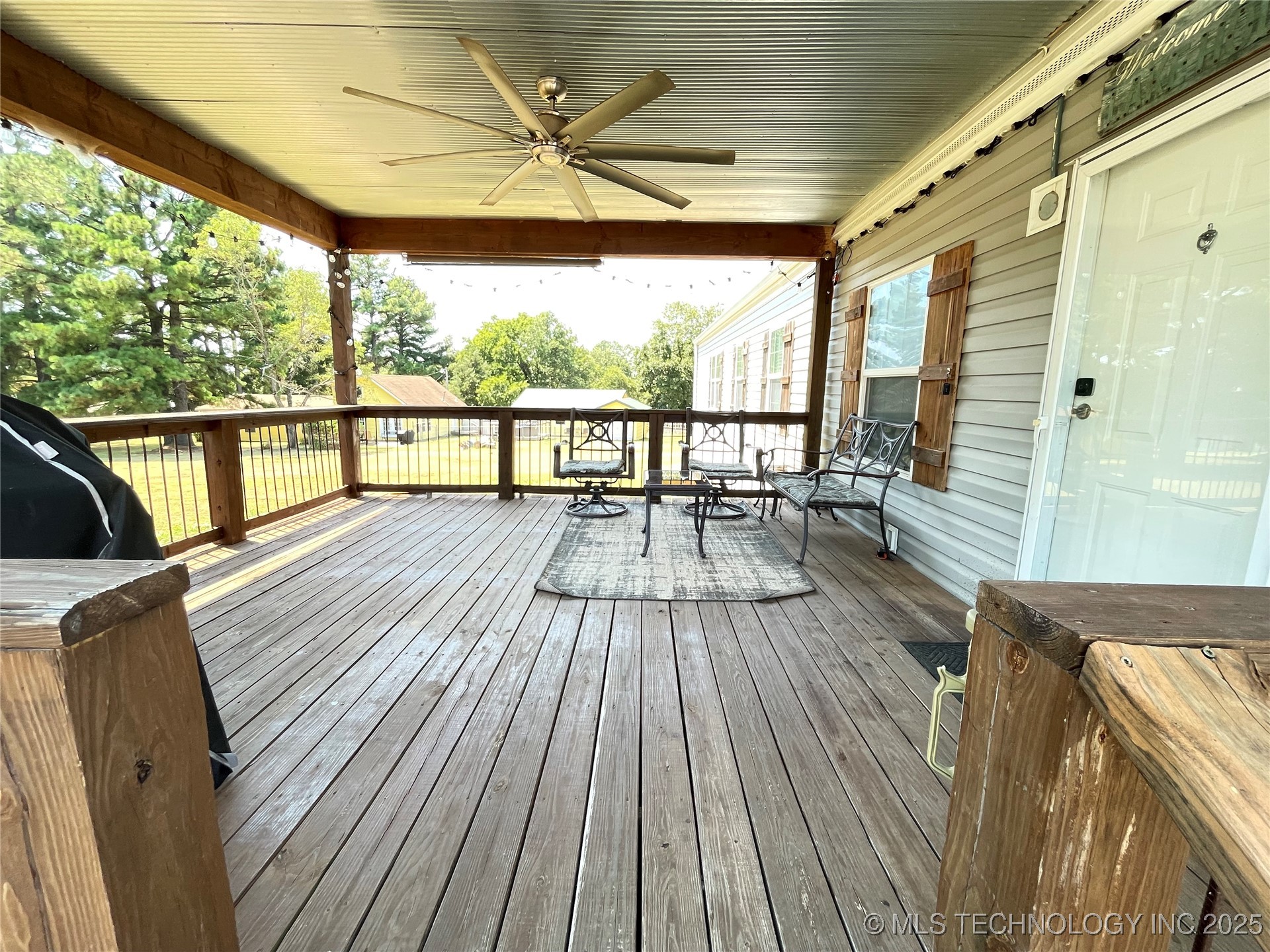 114838 S 4298 Property Photo 33