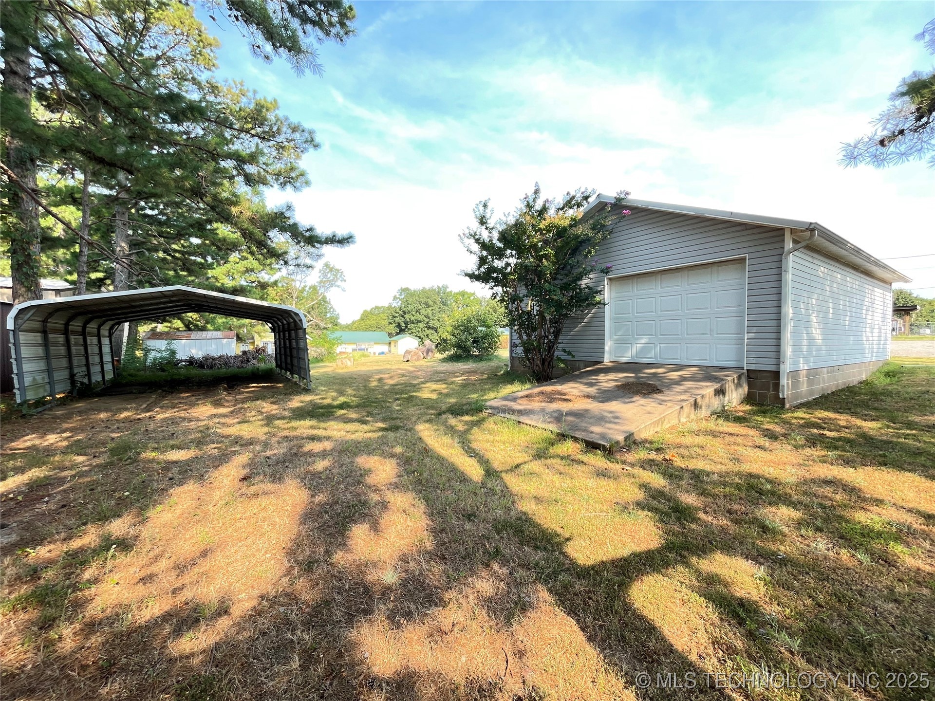 114838 S 4298 Property Photo 37