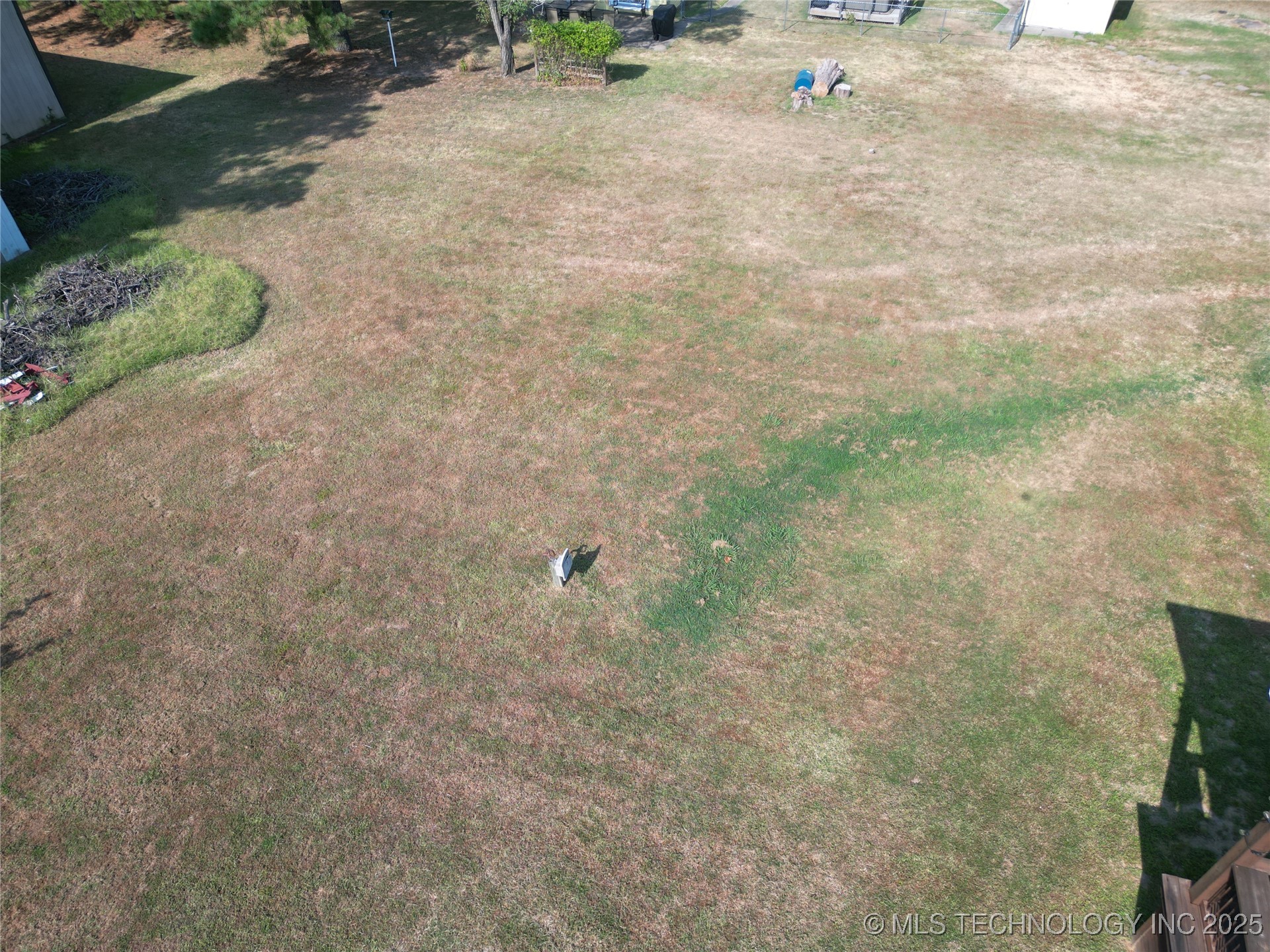 114838 S 4298 Property Photo 42