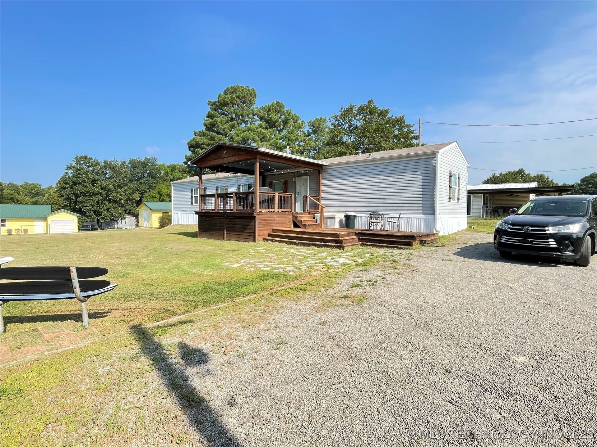 114838 S 4298 Property Photo 44