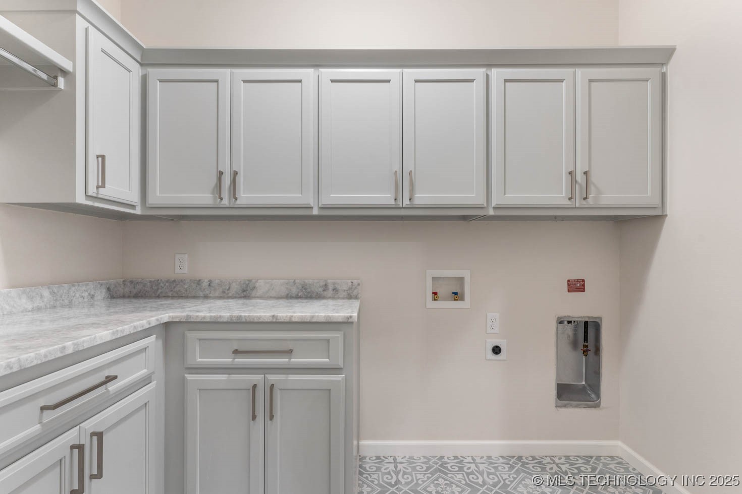 1734 W 115th Place Property Photo 8