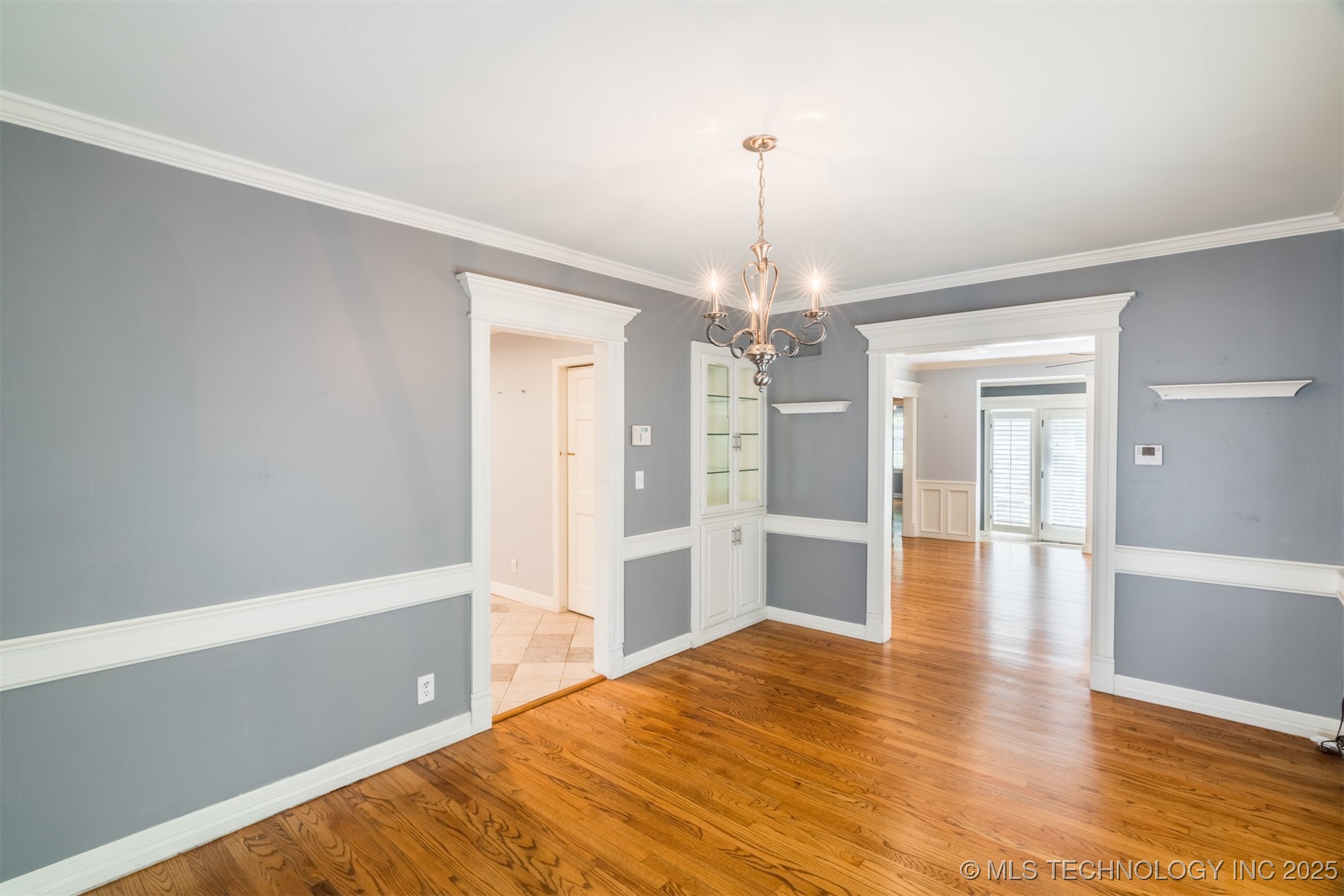 333 E 29th Place Property Photo 11