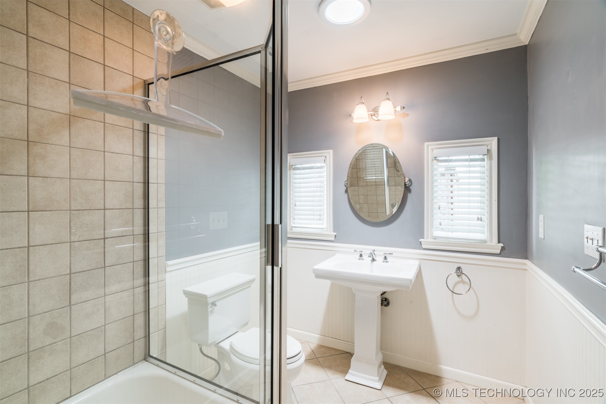 333 E 29th Place Property Photo 18