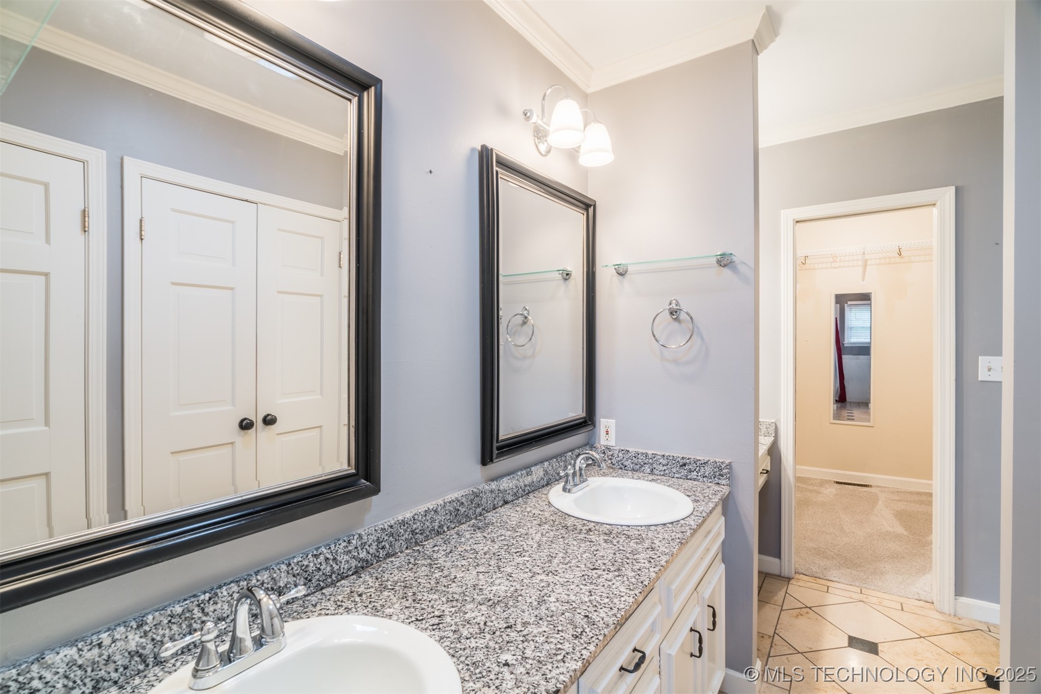 333 E 29th Place Property Photo 29