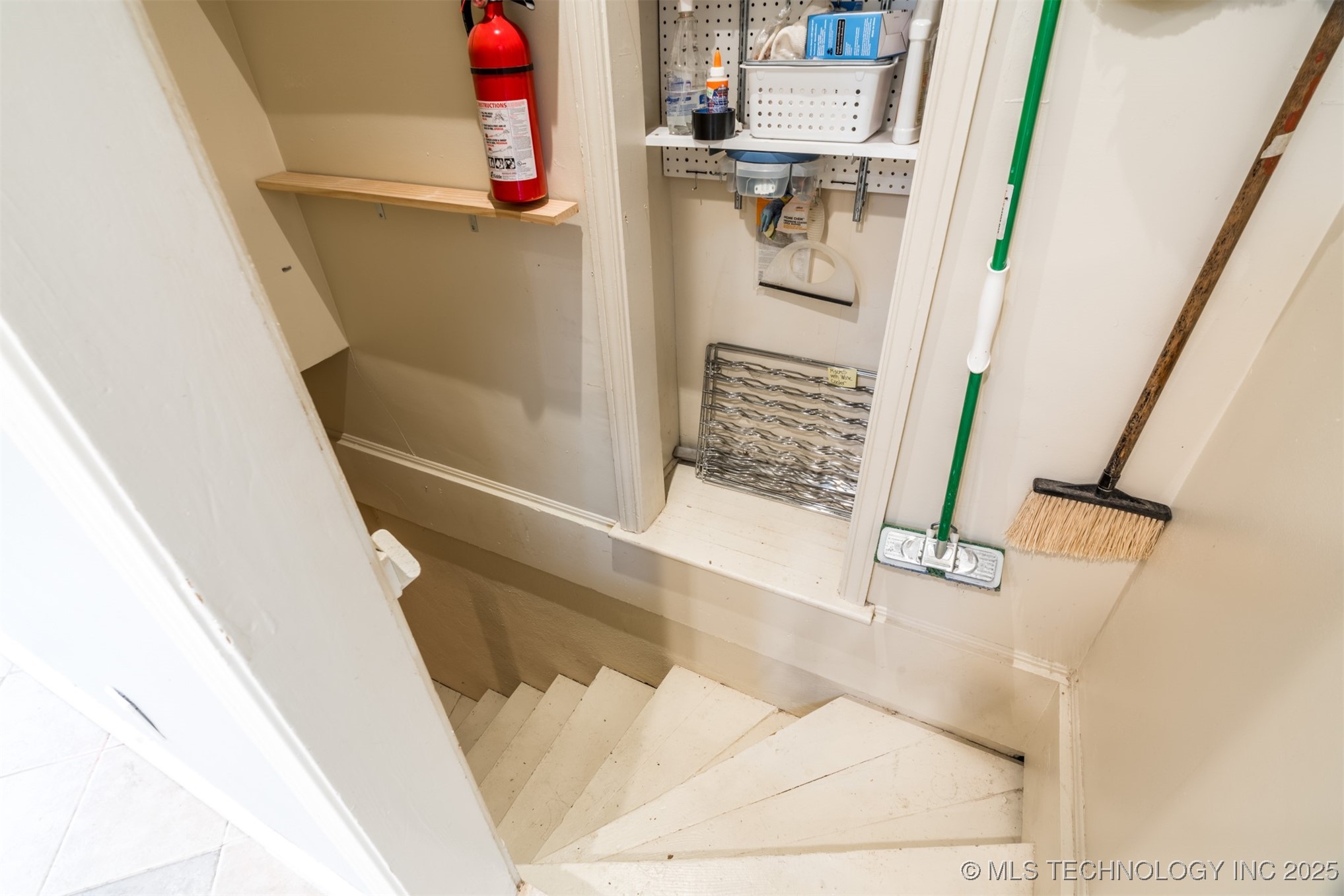 333 E 29th Place Property Photo 32