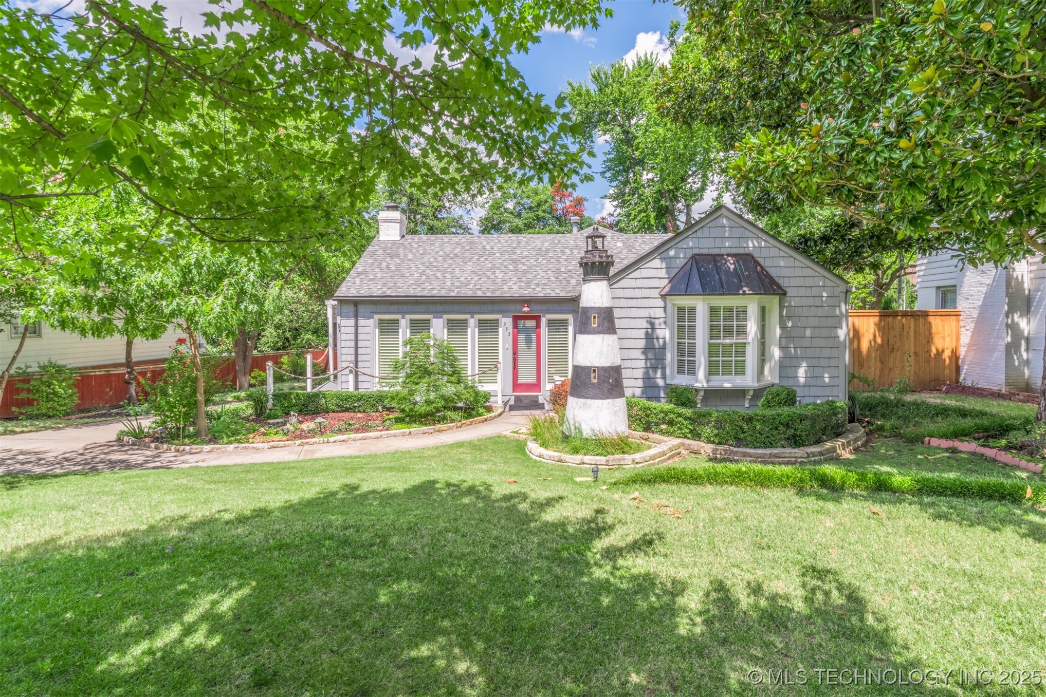 333 E 29th Place Property Photo 47