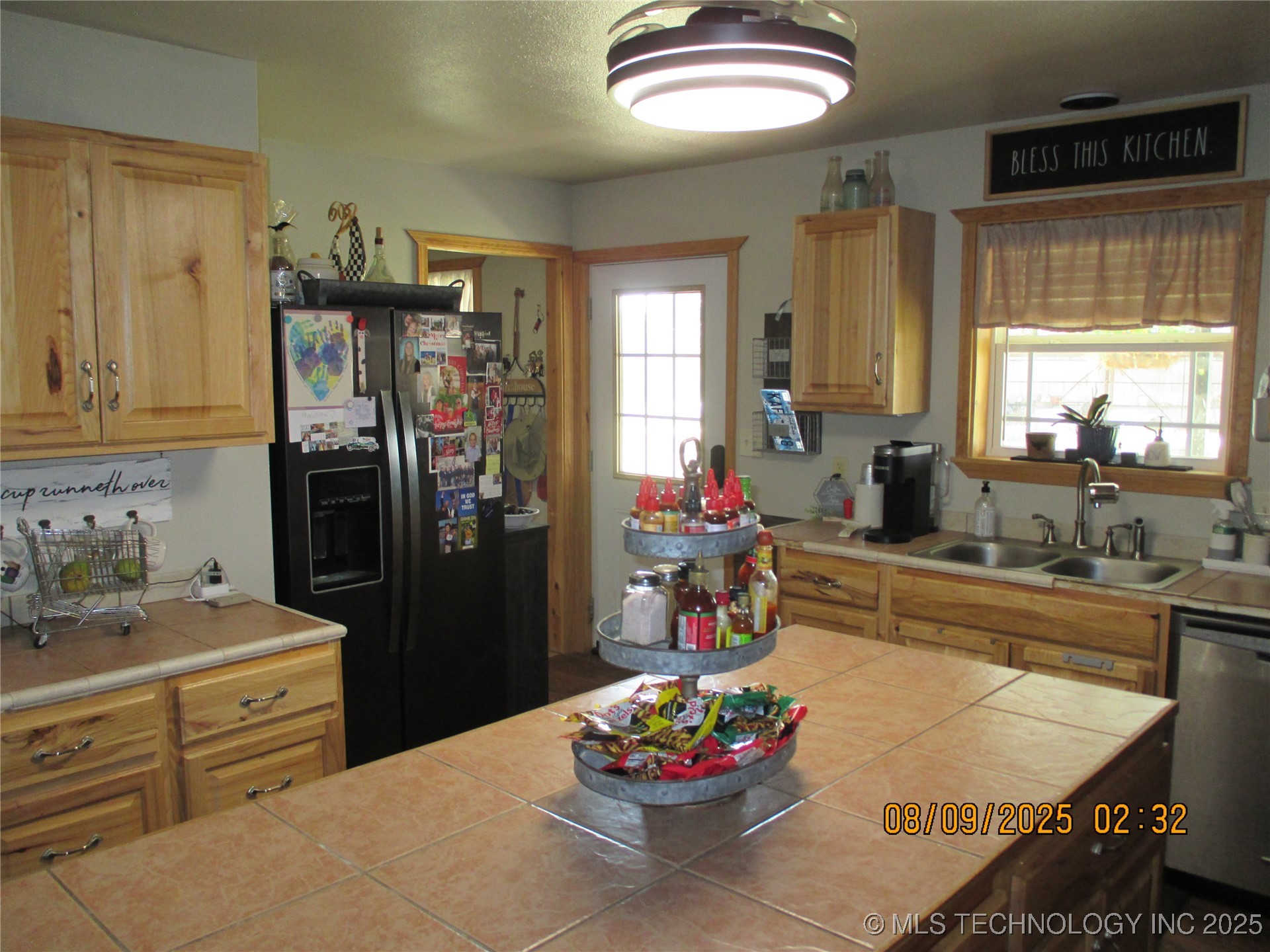 554 N 4206 Road Property Photo 4