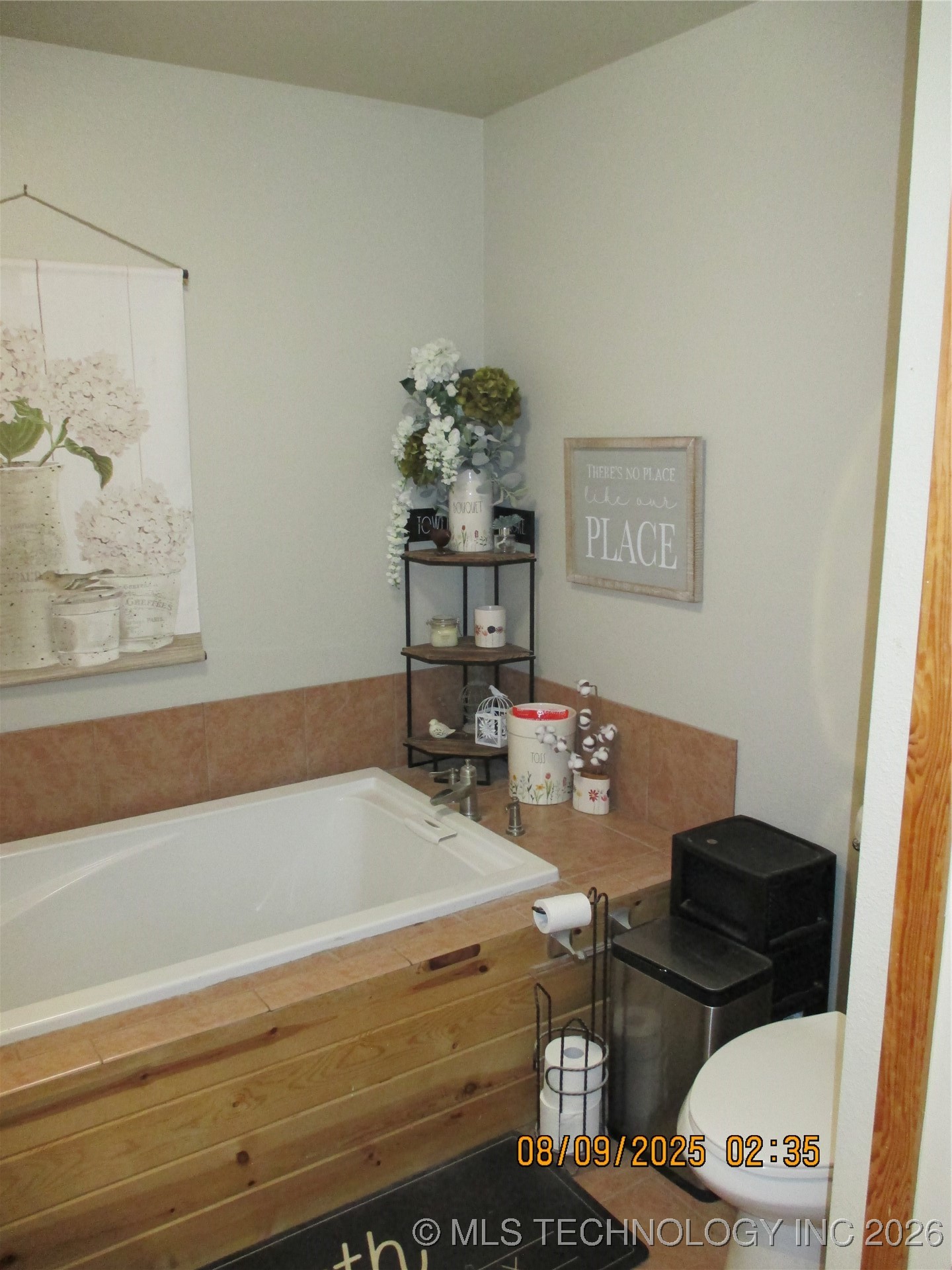 554 N 4206 Road Property Photo 16