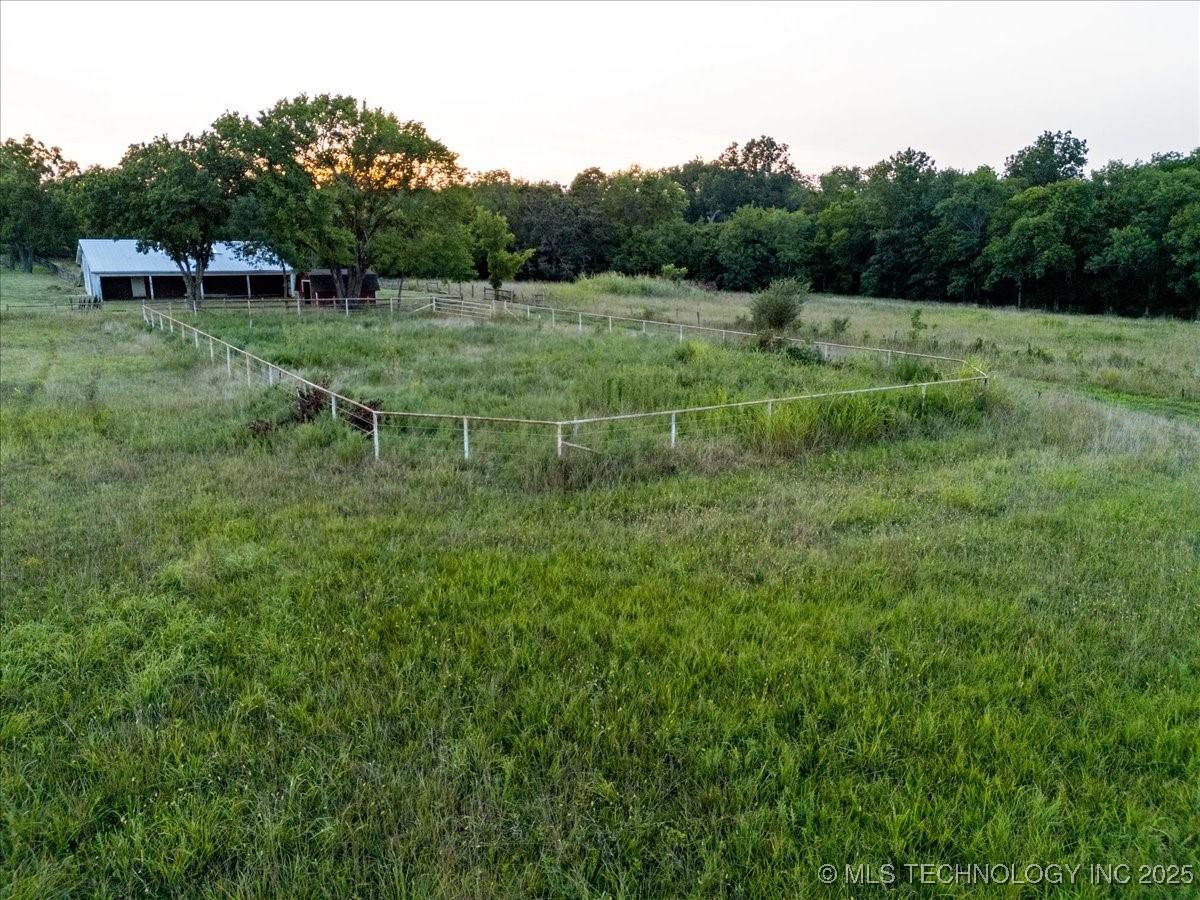 03 E 41st Street S Property Photo 17