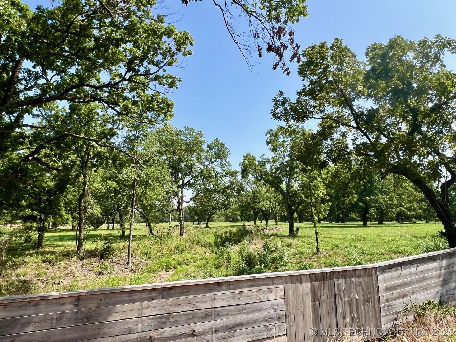 Boggy Depot Road W Property Photo 1