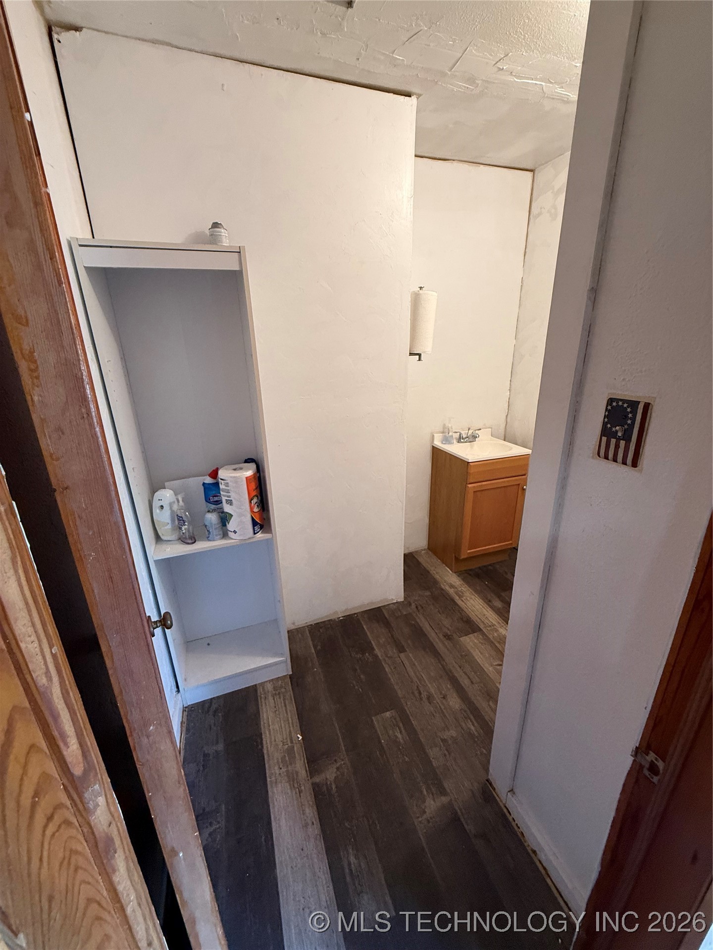 461 6th Property Photo 11