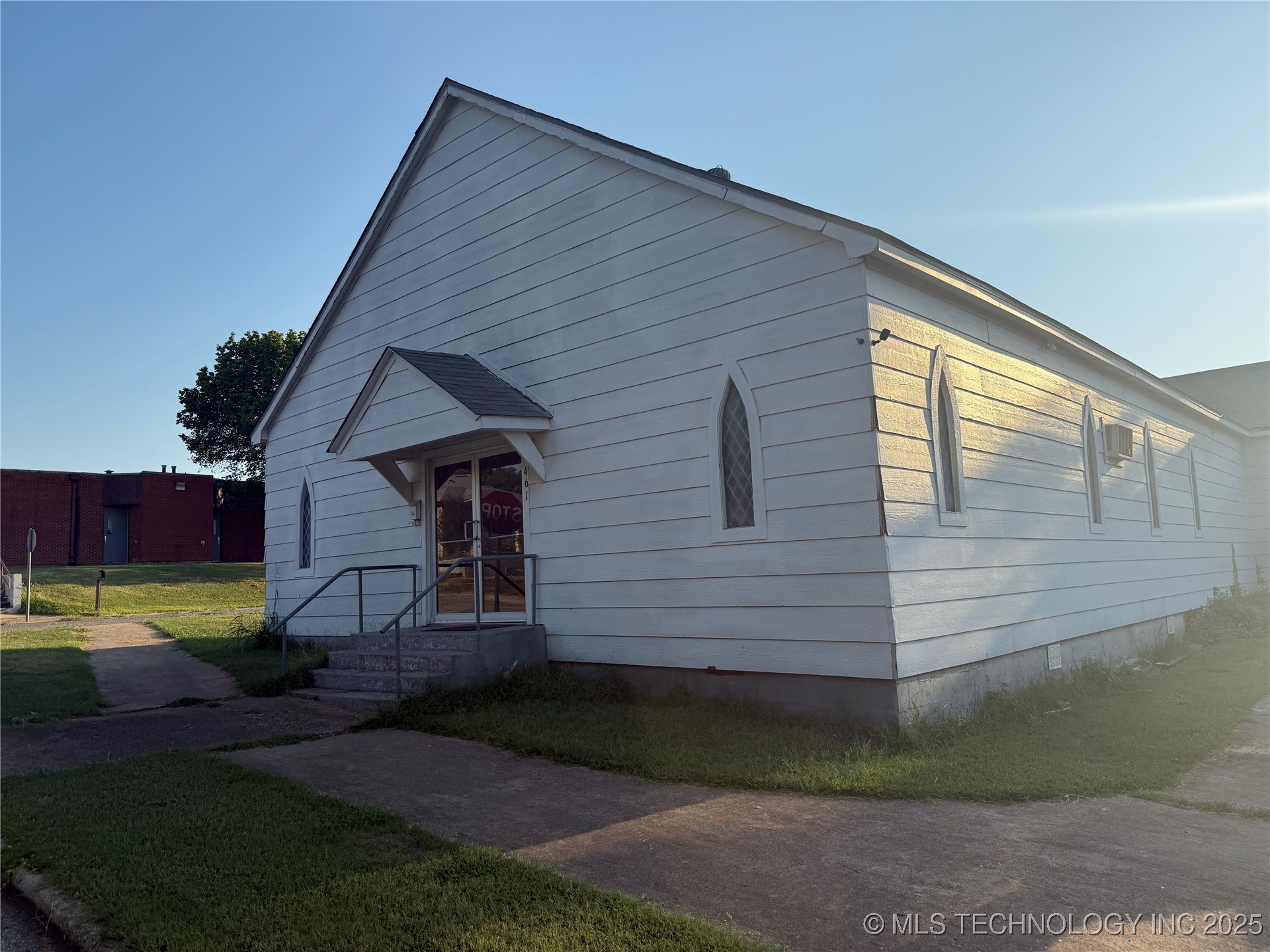 461 6th Property Photo 20