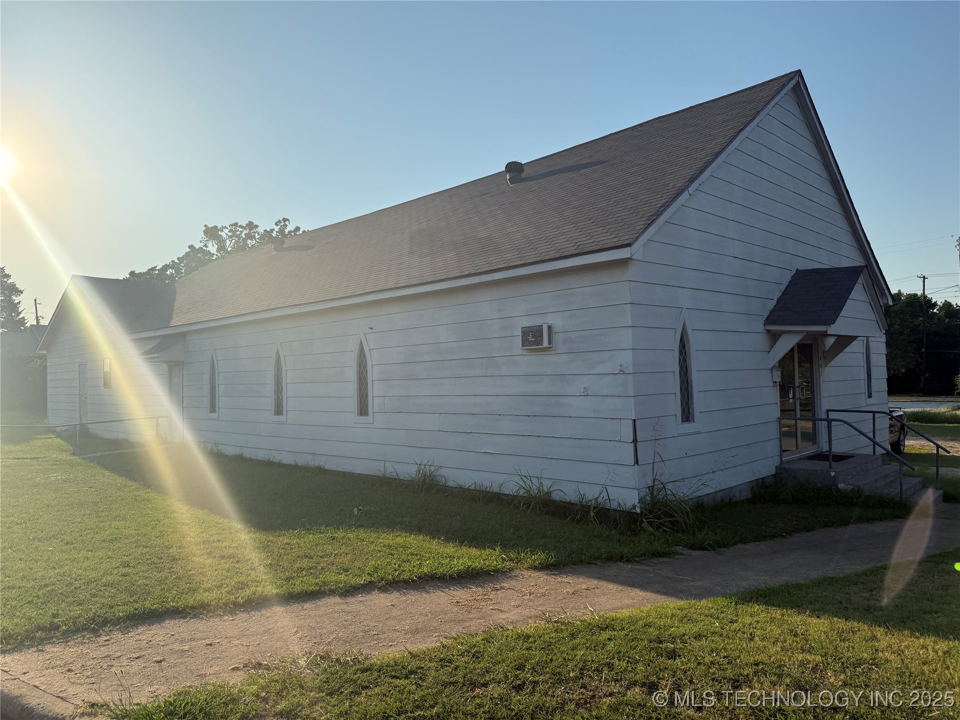 461 6th Property Photo 21
