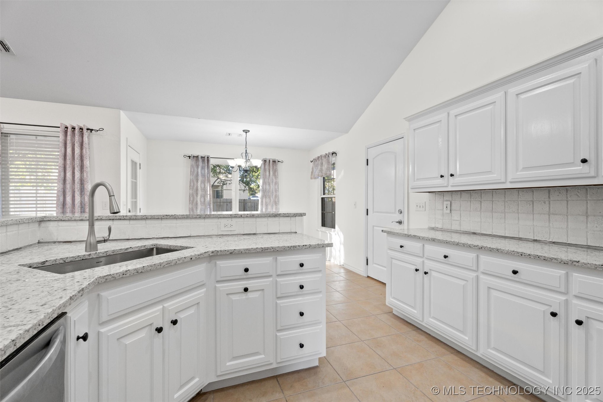 1030 East Drive Property Photo 9