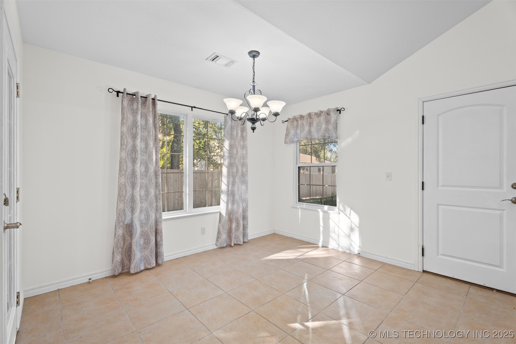 1030 East Drive Property Photo 11