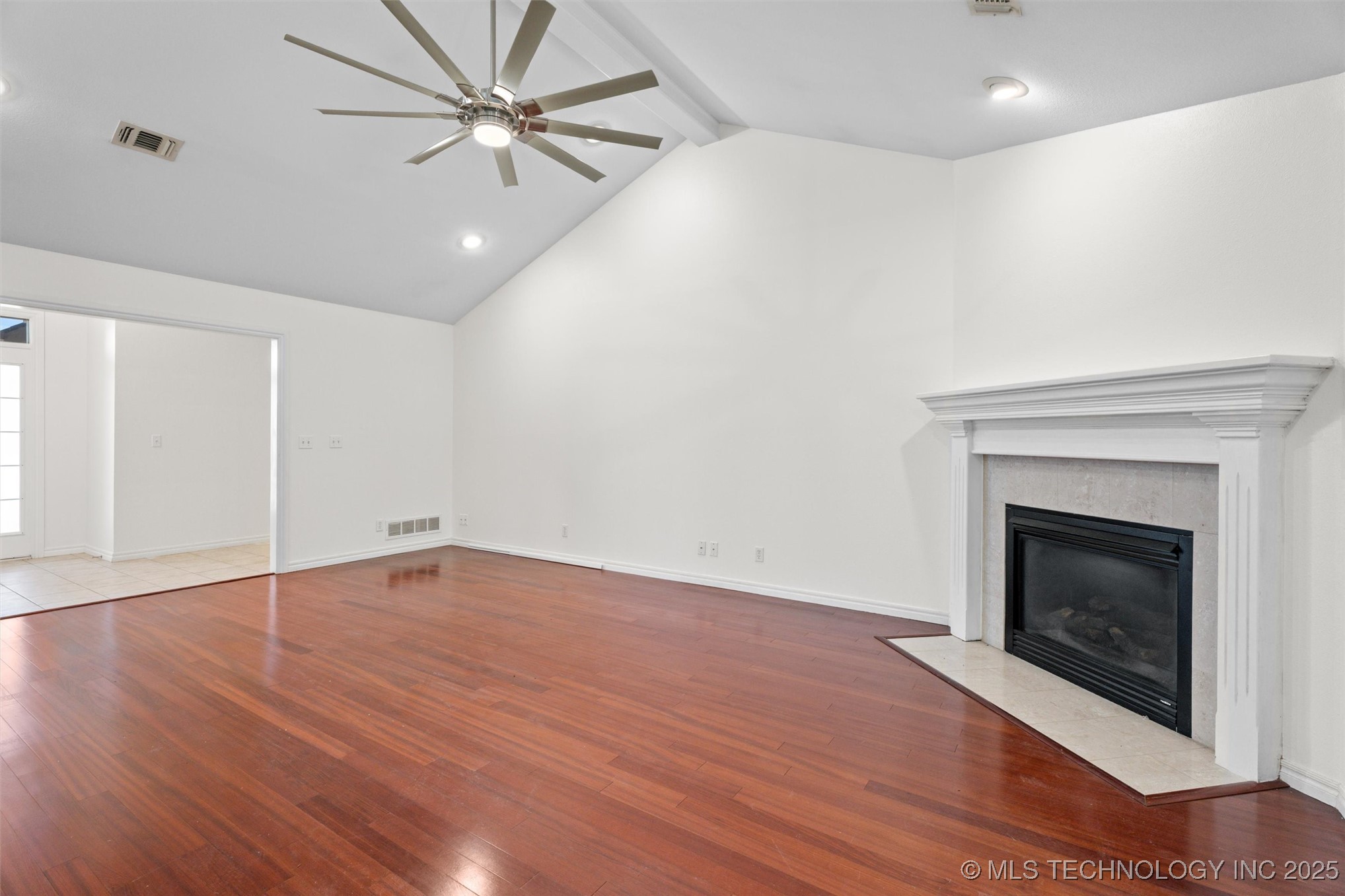 1030 East Drive Property Photo 12