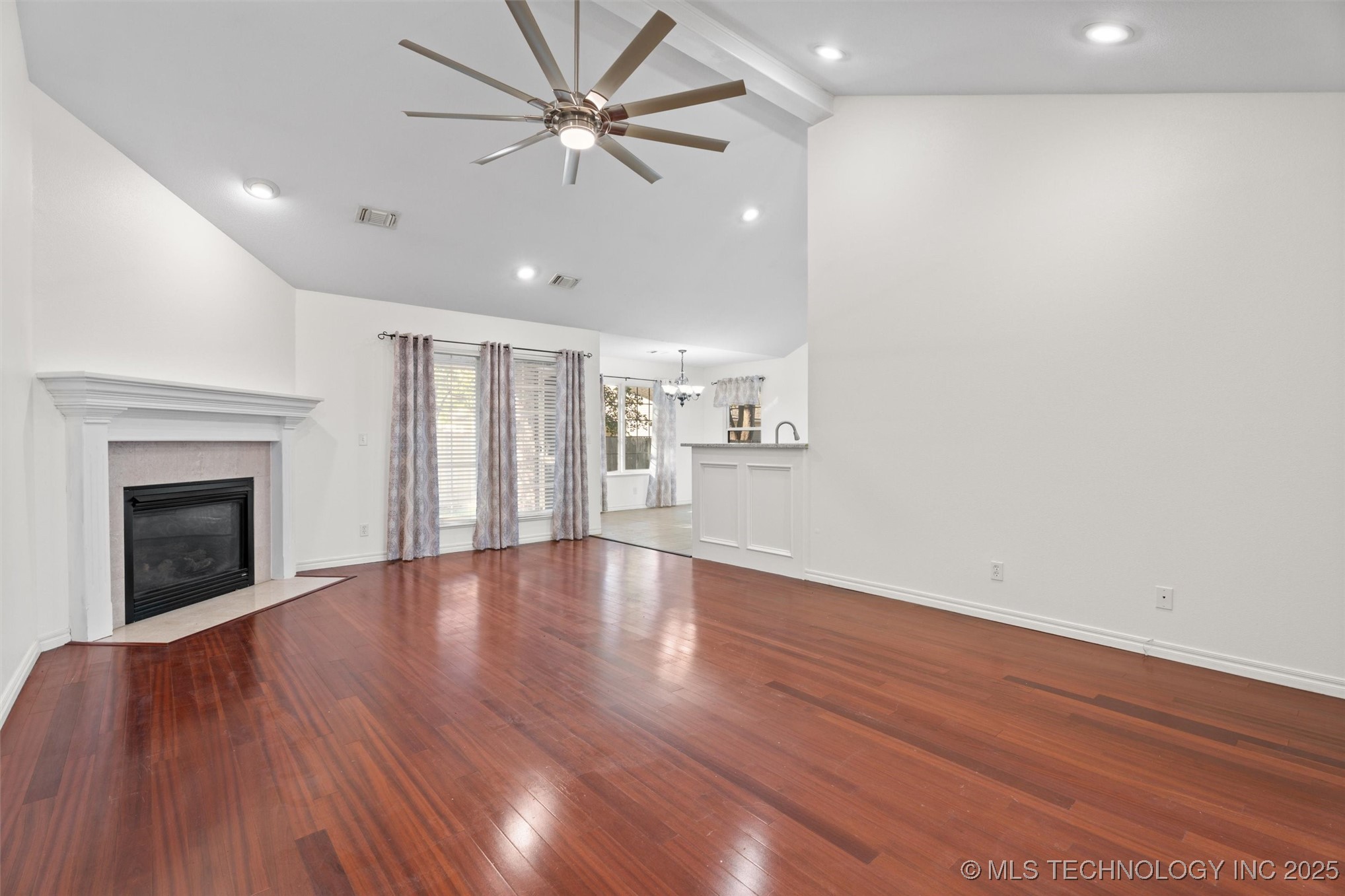 1030 East Drive Property Photo 13