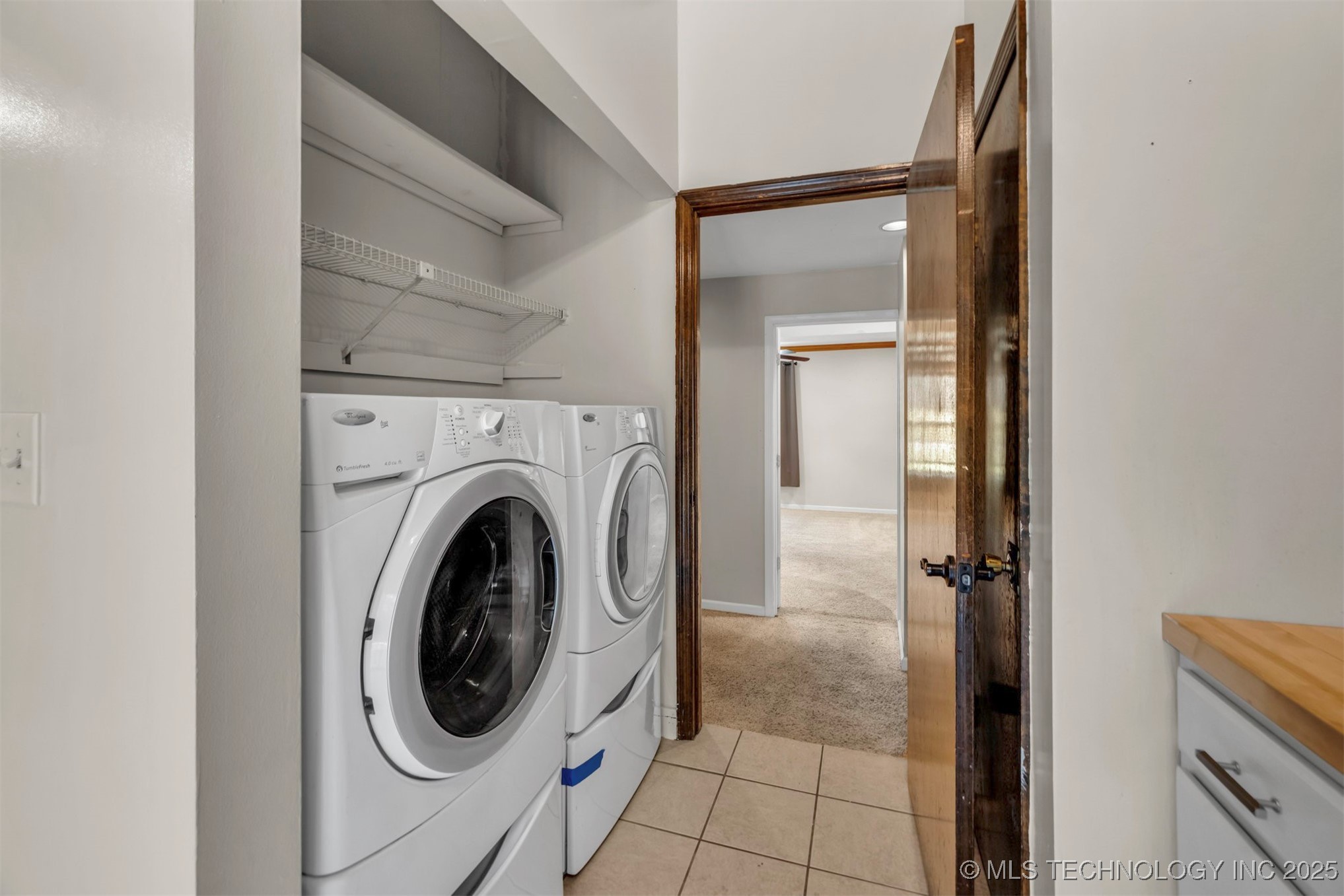 6717 S Oswego Avenue Property Photo 27